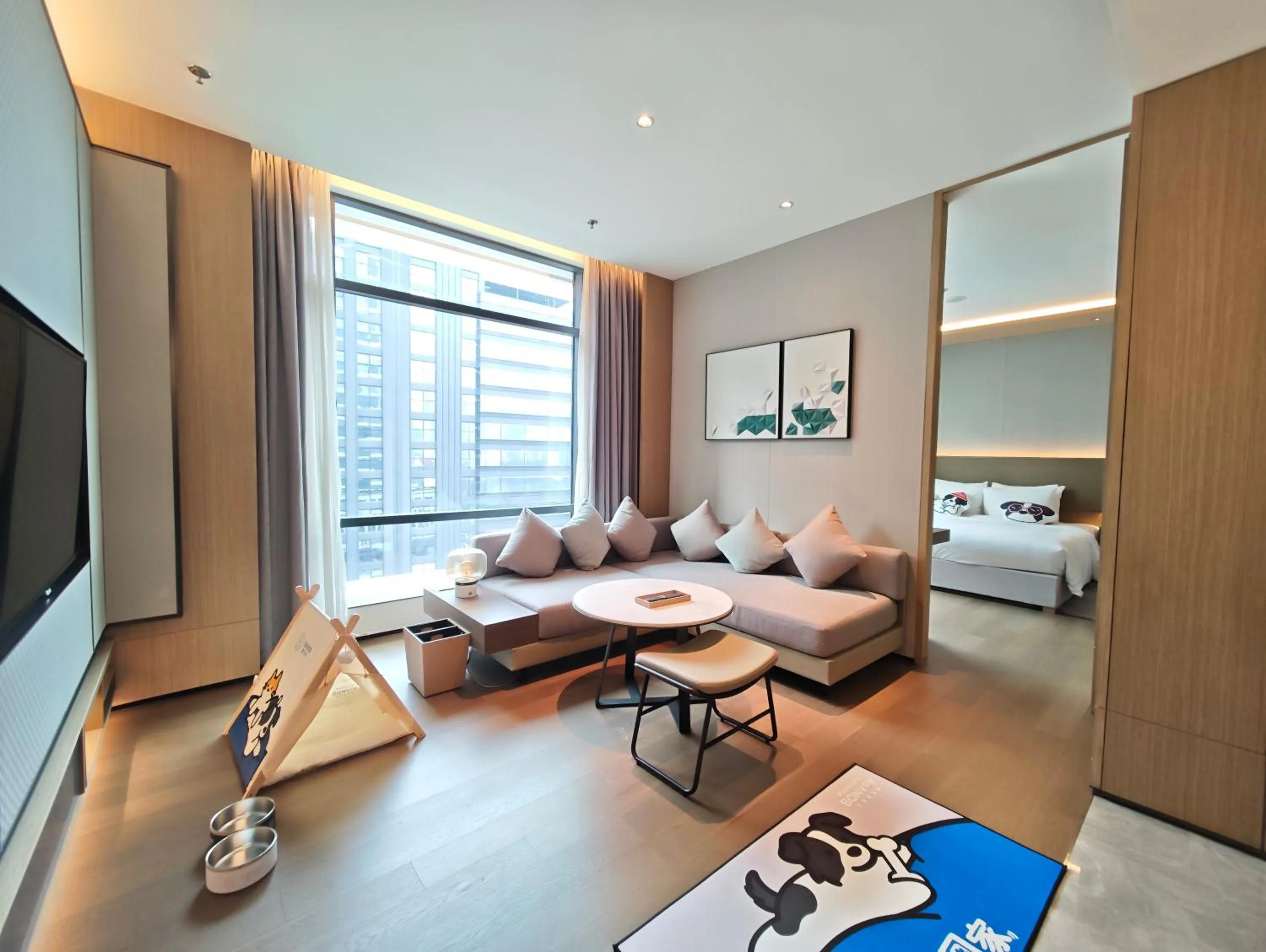 Bed in The Meixi Lake, Changsha Marriott Executive Apartments