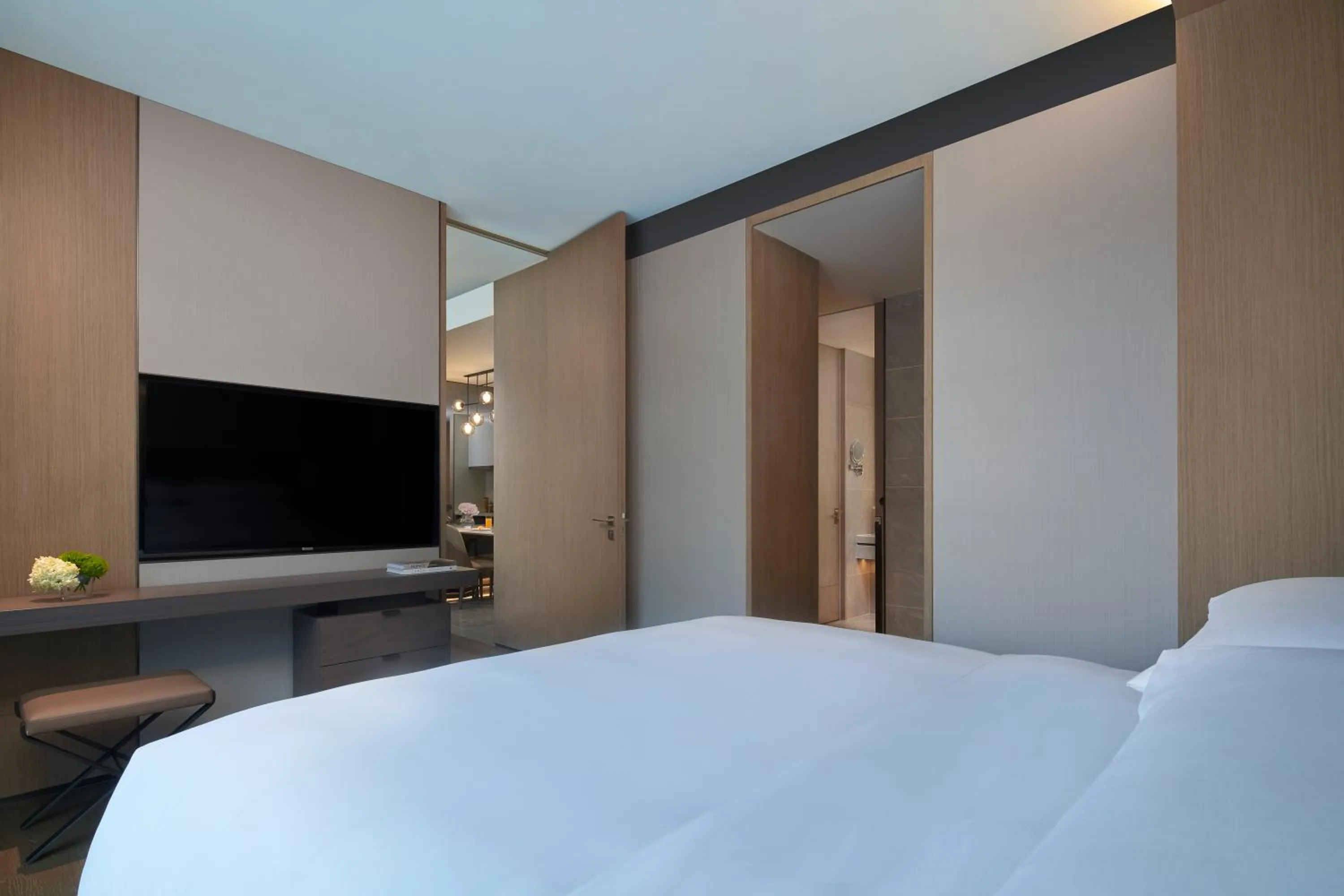 Photo of the whole room, Bed in The Meixi Lake, Changsha Marriott Executive Apartments