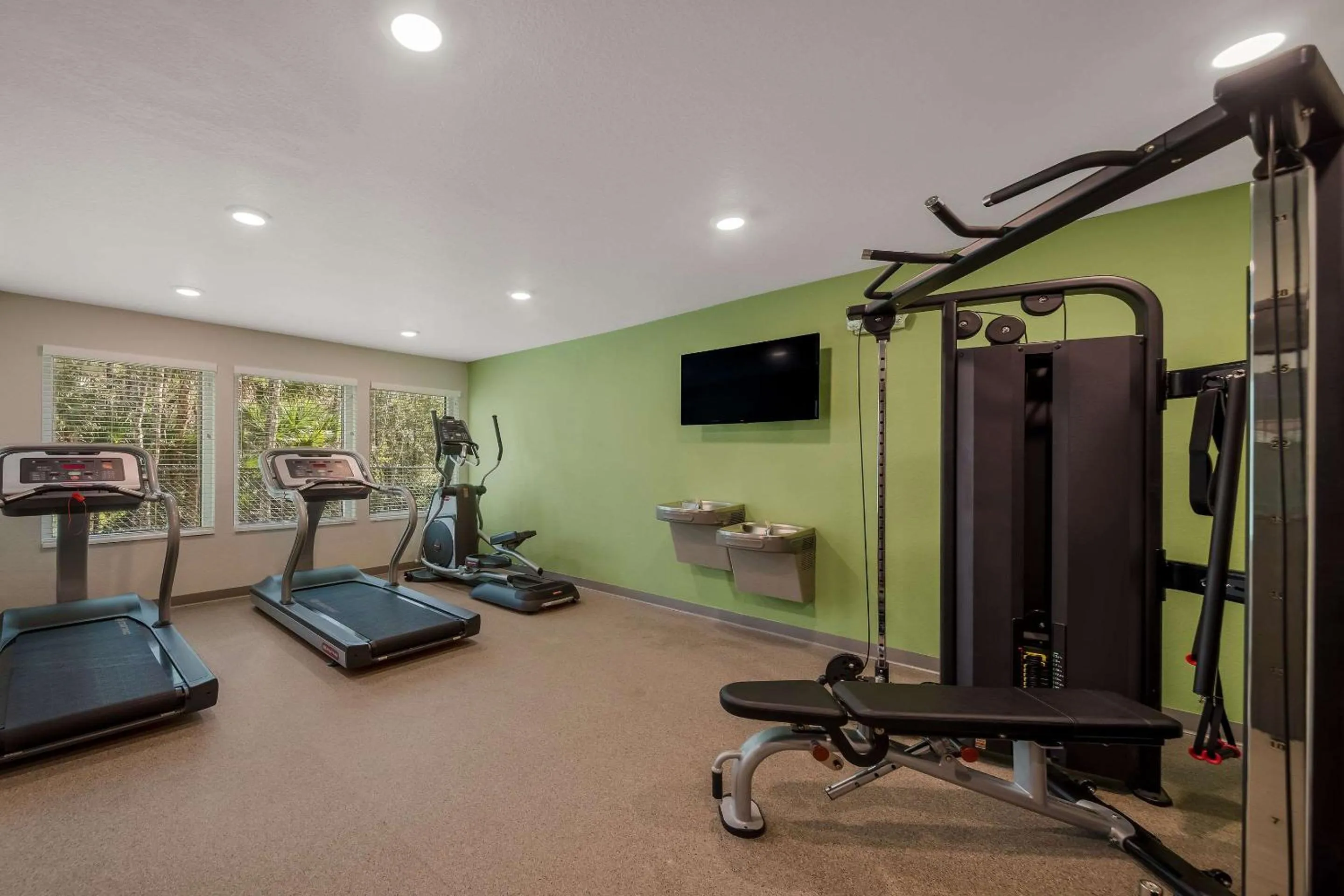 Fitness centre/facilities in WoodSpring Suites Wesley Chapel-Tampa