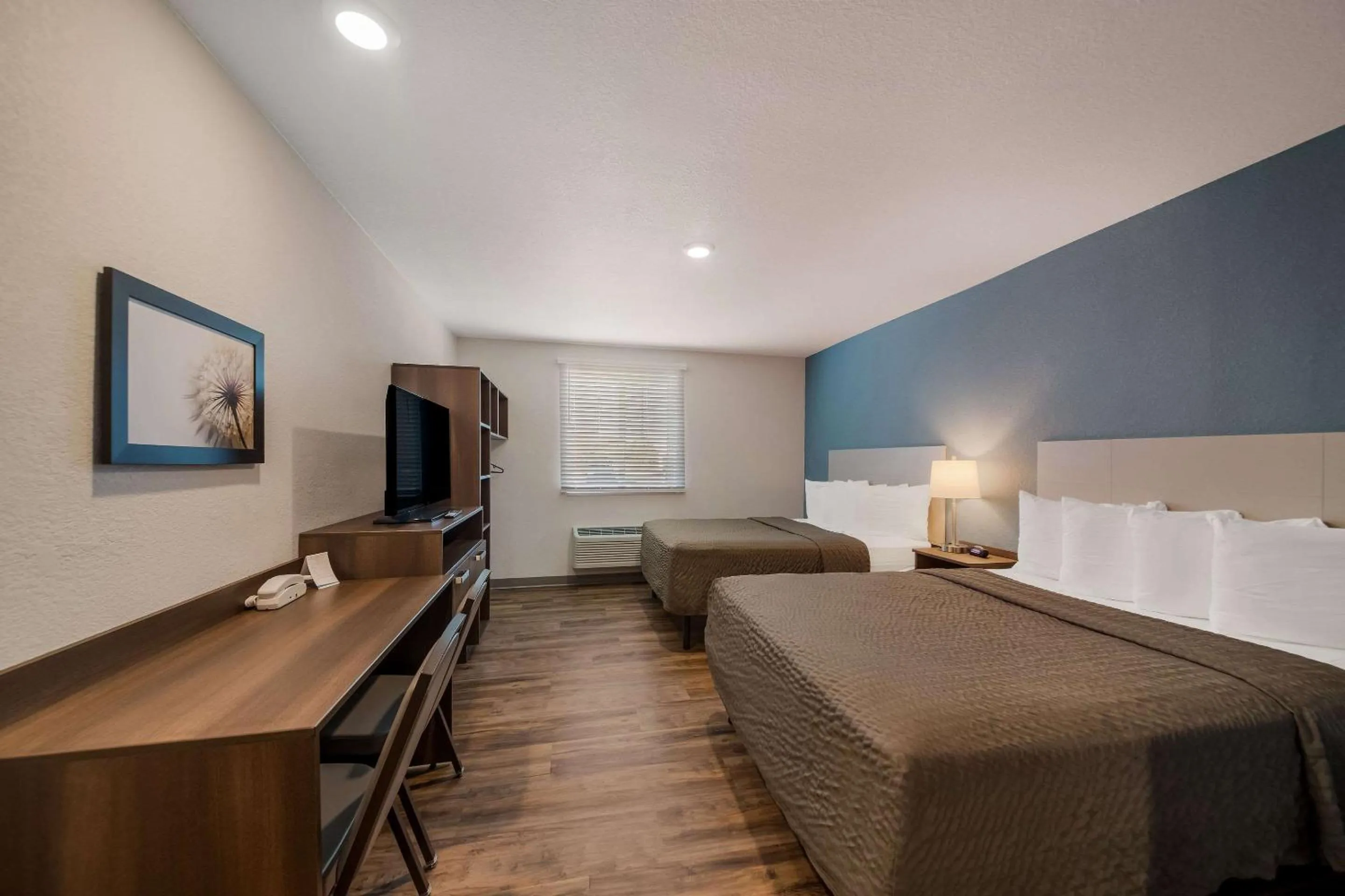 Bedroom, Bed in WoodSpring Suites Wesley Chapel-Tampa