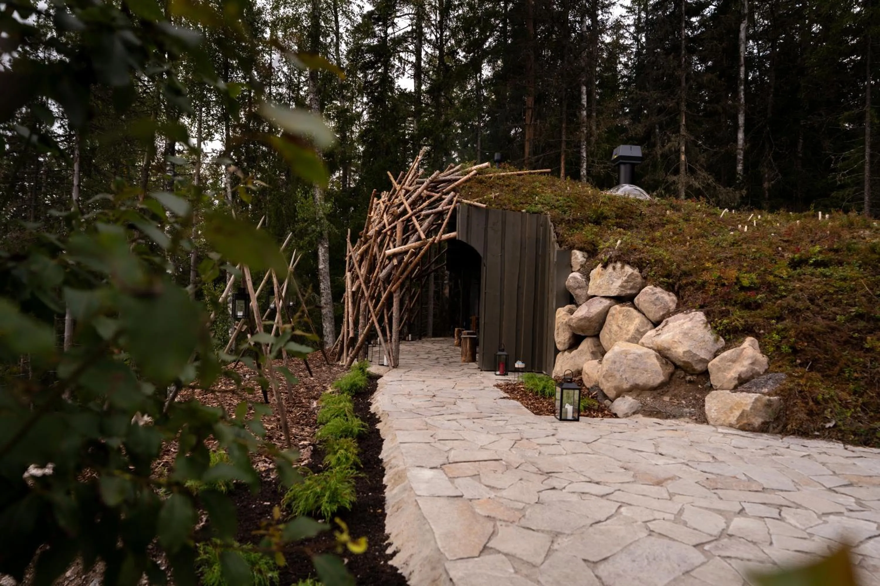 Haltia Lake Lodge nature boutique hotel & glamping