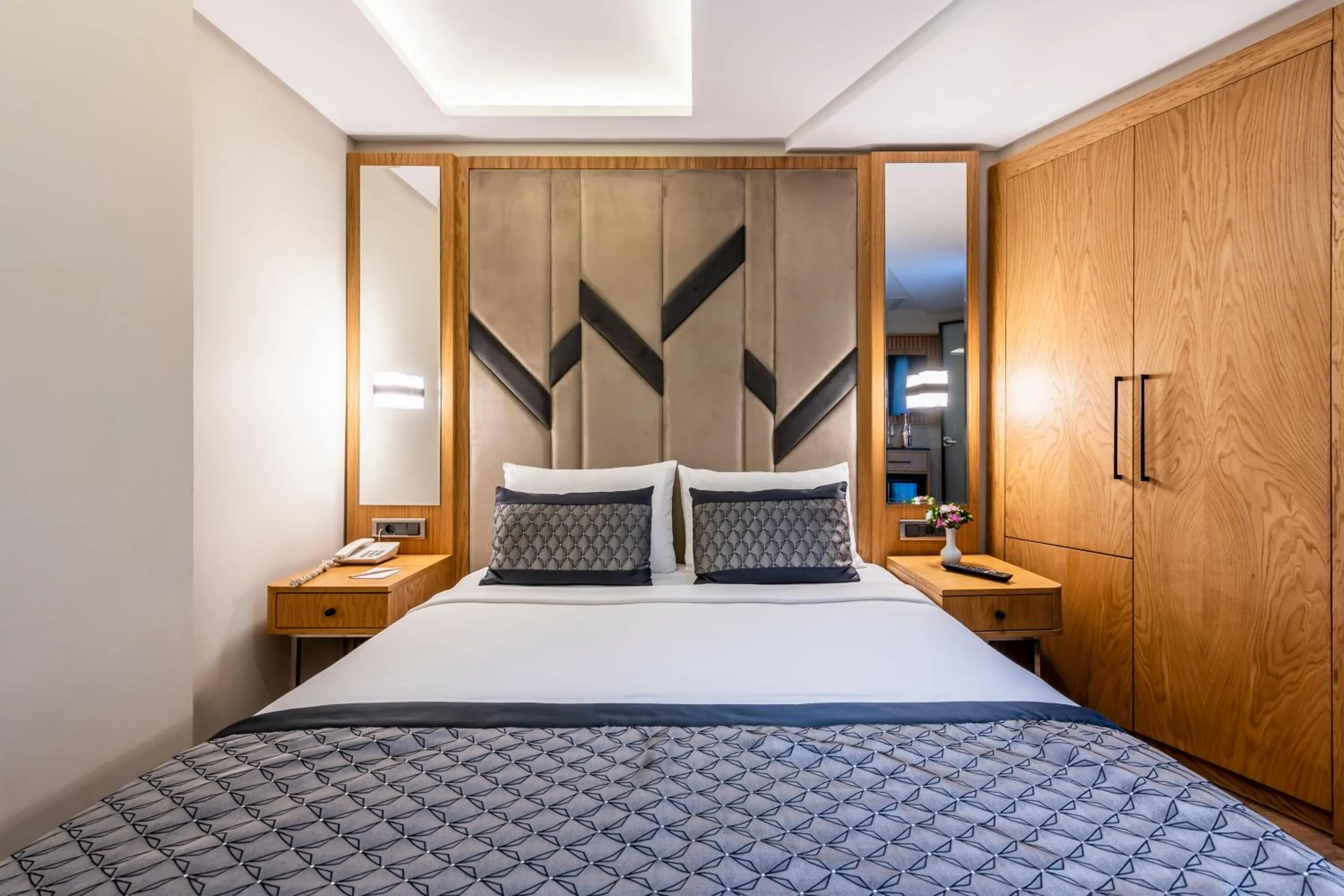 Bed in Endican Sultanahmet Hotel