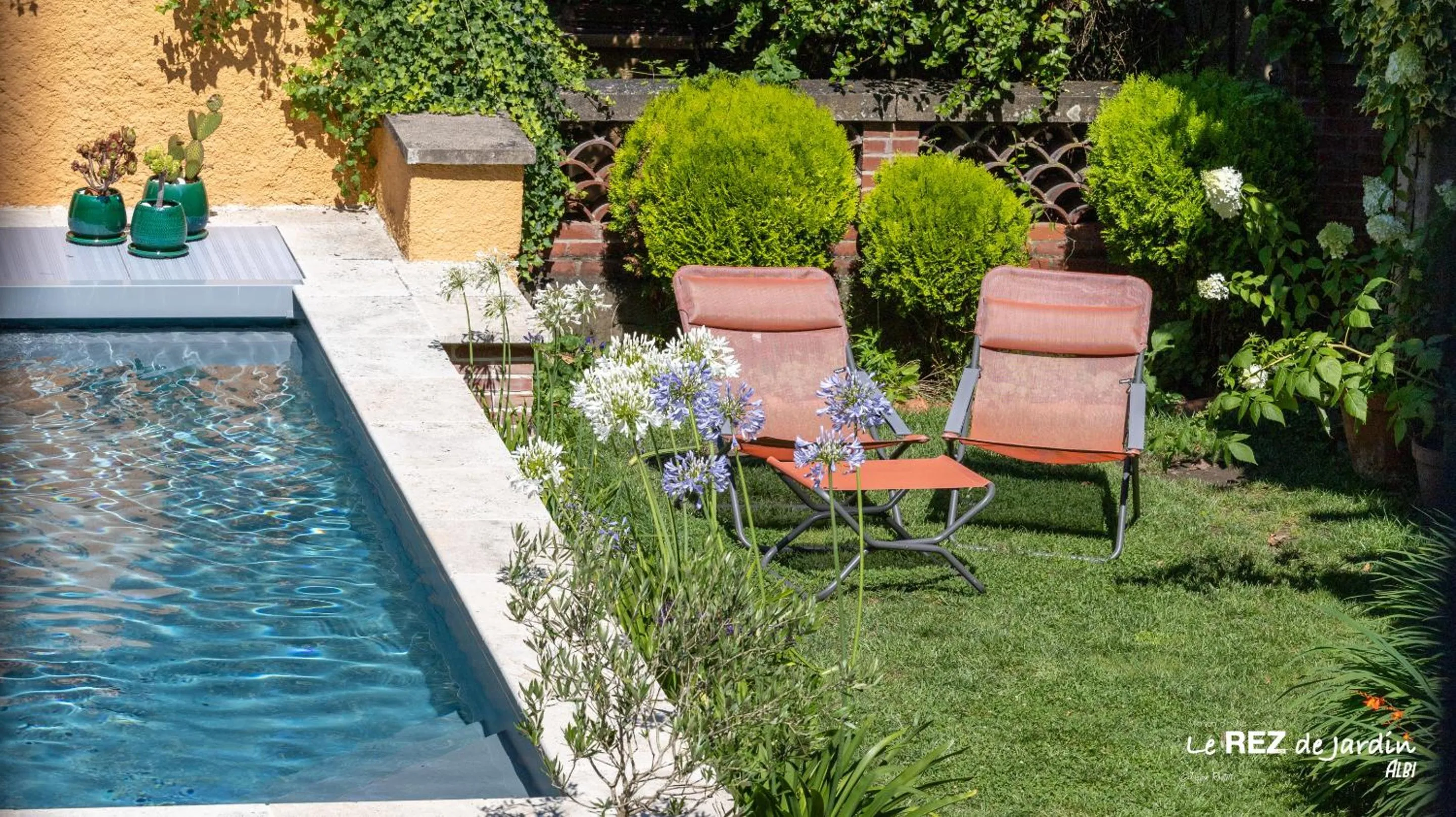 Garden in Le Rez de Jardin Albi