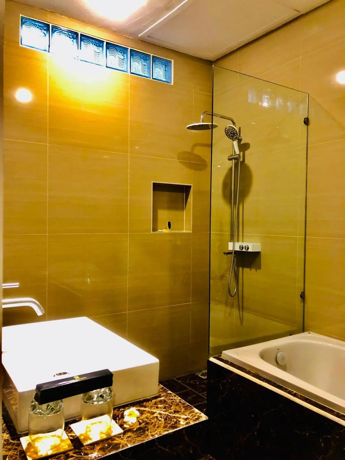 Shower in Graha Socio Hotel Nusa Dua Bali