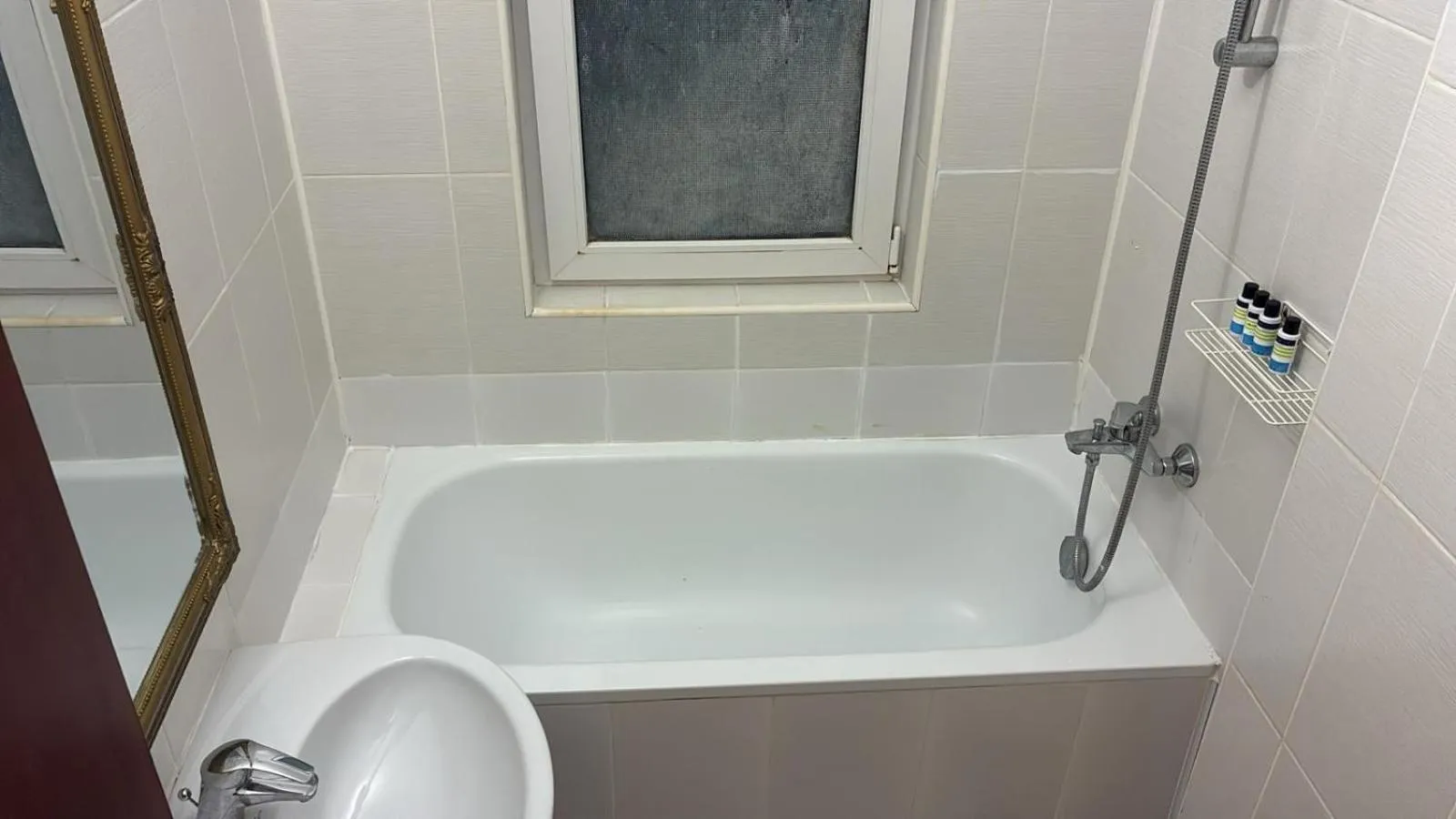 Bathroom in ElStefanino House