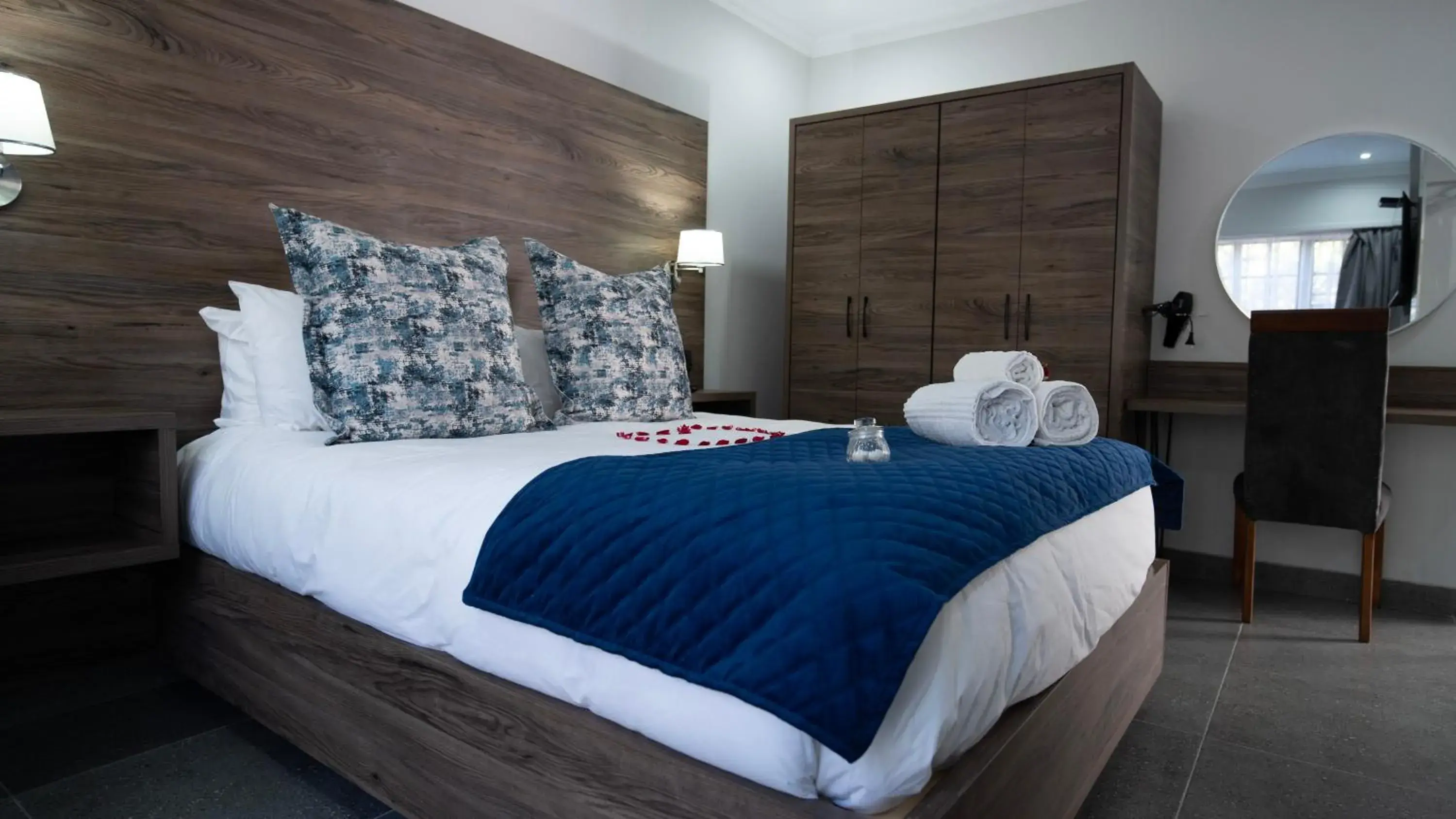 Executive Suite - single occupancy in Alveston Manor Boutique Hotel & Spa Executive Suite - single occupancy in Alveston Manor Boutique Hotel & Spa