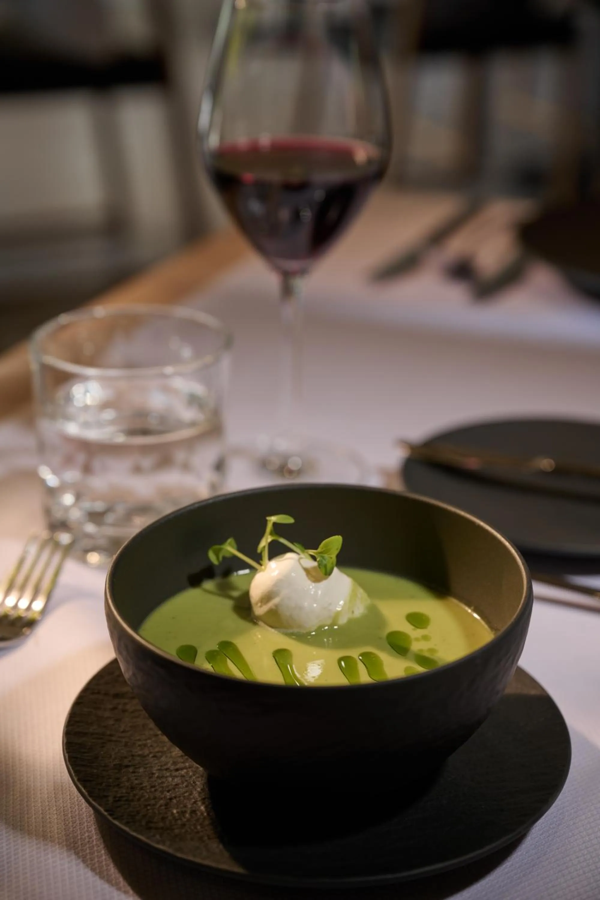 Restaurant/places to eat in Triangel Boutique Hotel