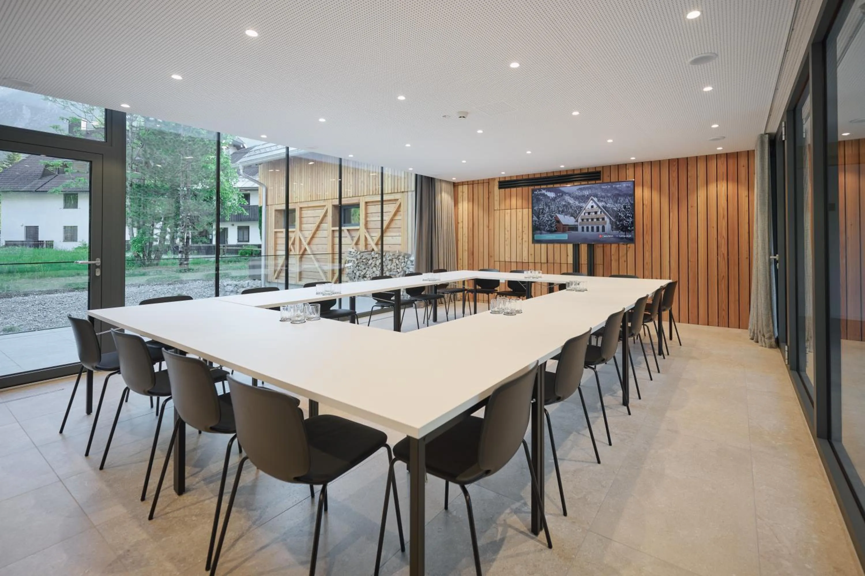 Business facilities in Triangel Boutique Hotel