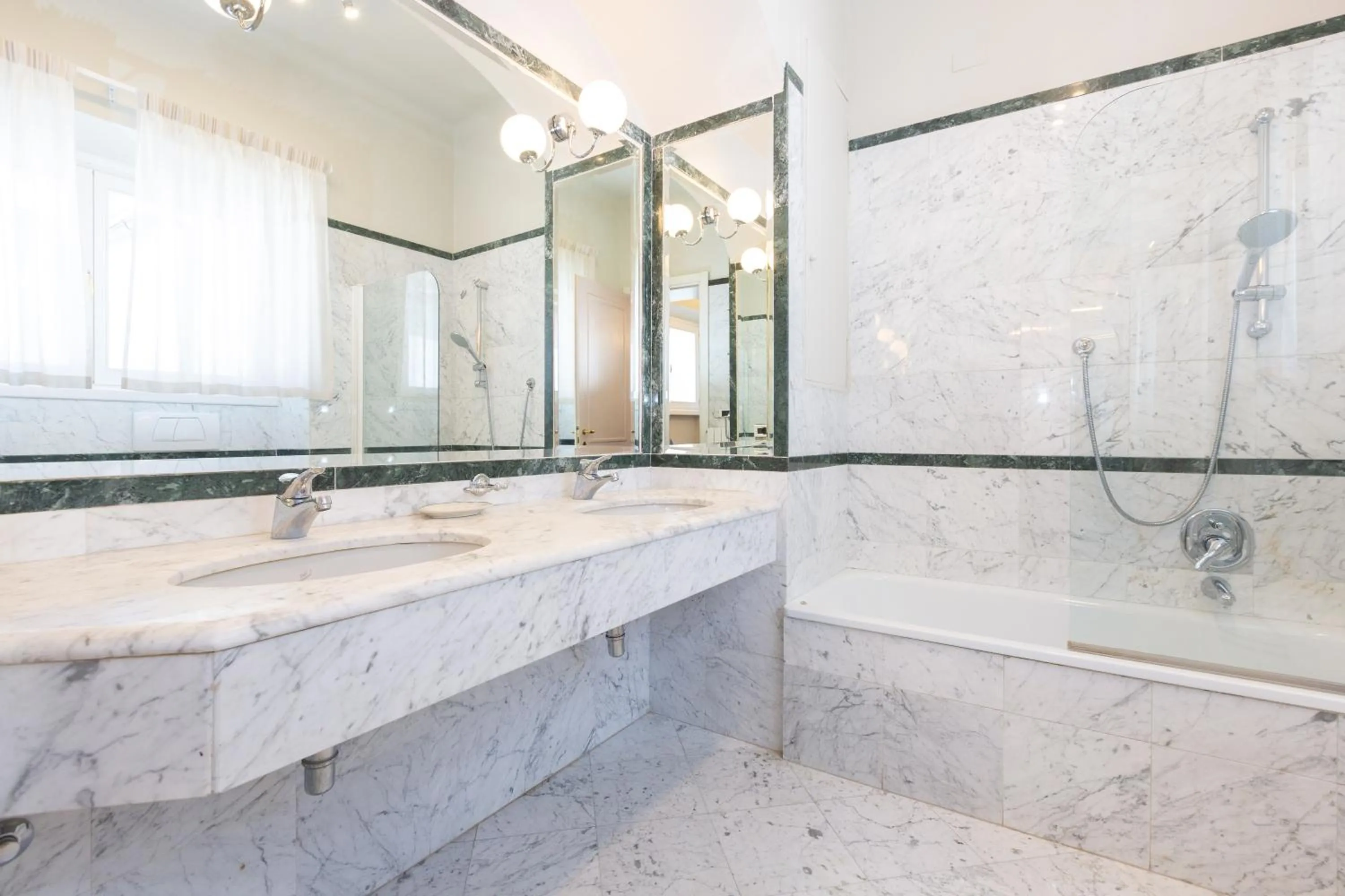 Bathroom in Villa Tortorelli