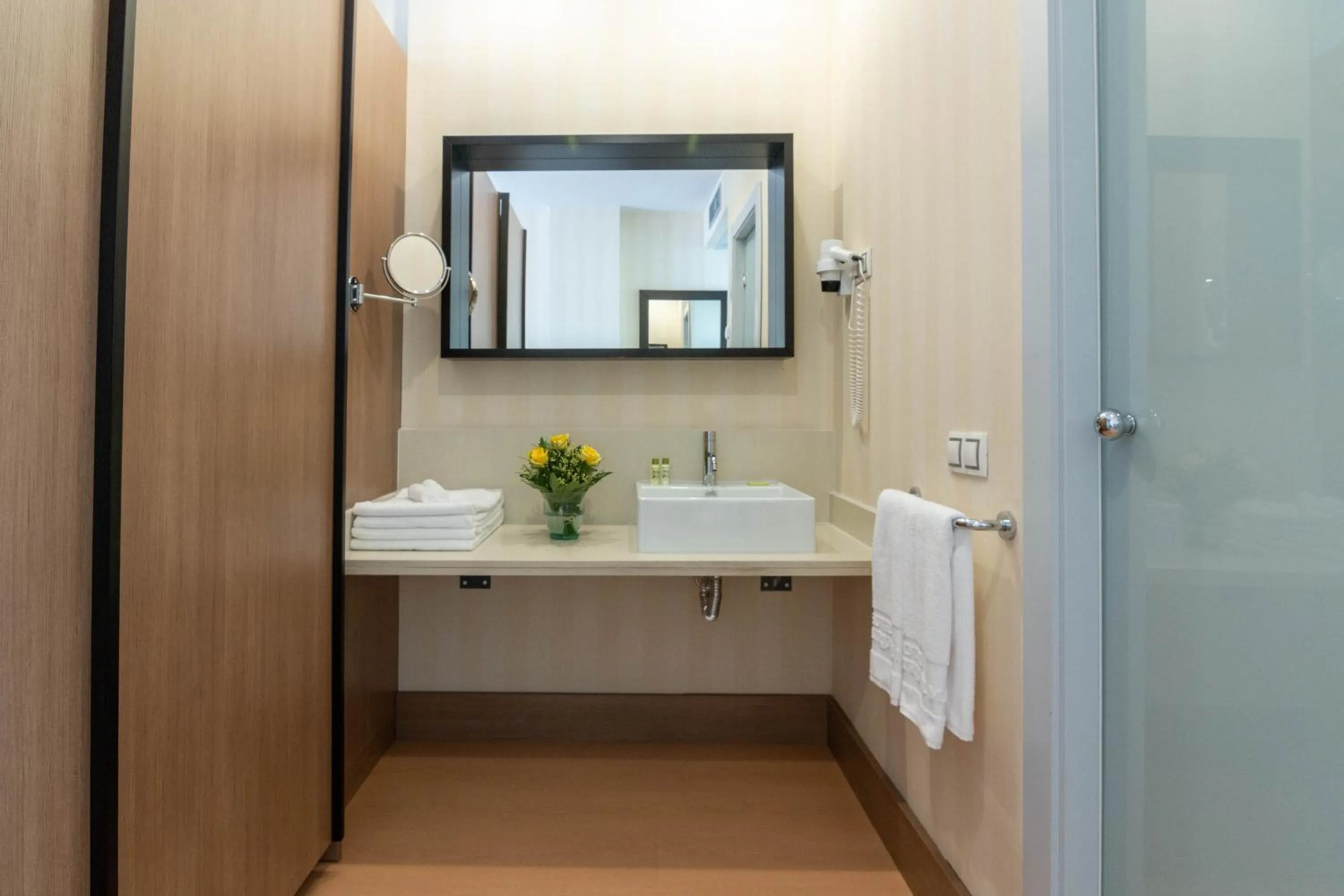 Bathroom in Hotel Ibersol Atrio del Mar