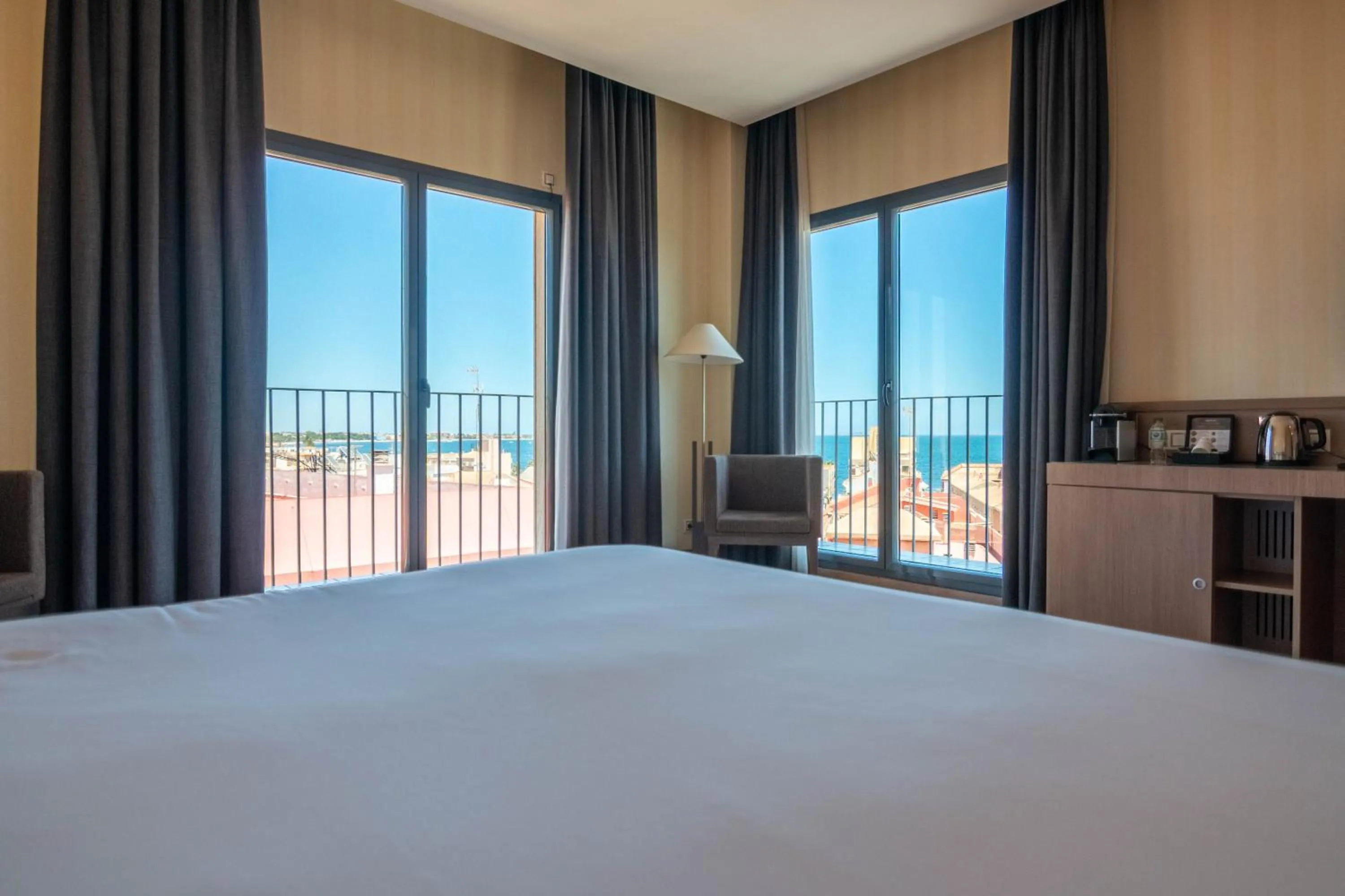 Bed in Hotel Ibersol Atrio del Mar