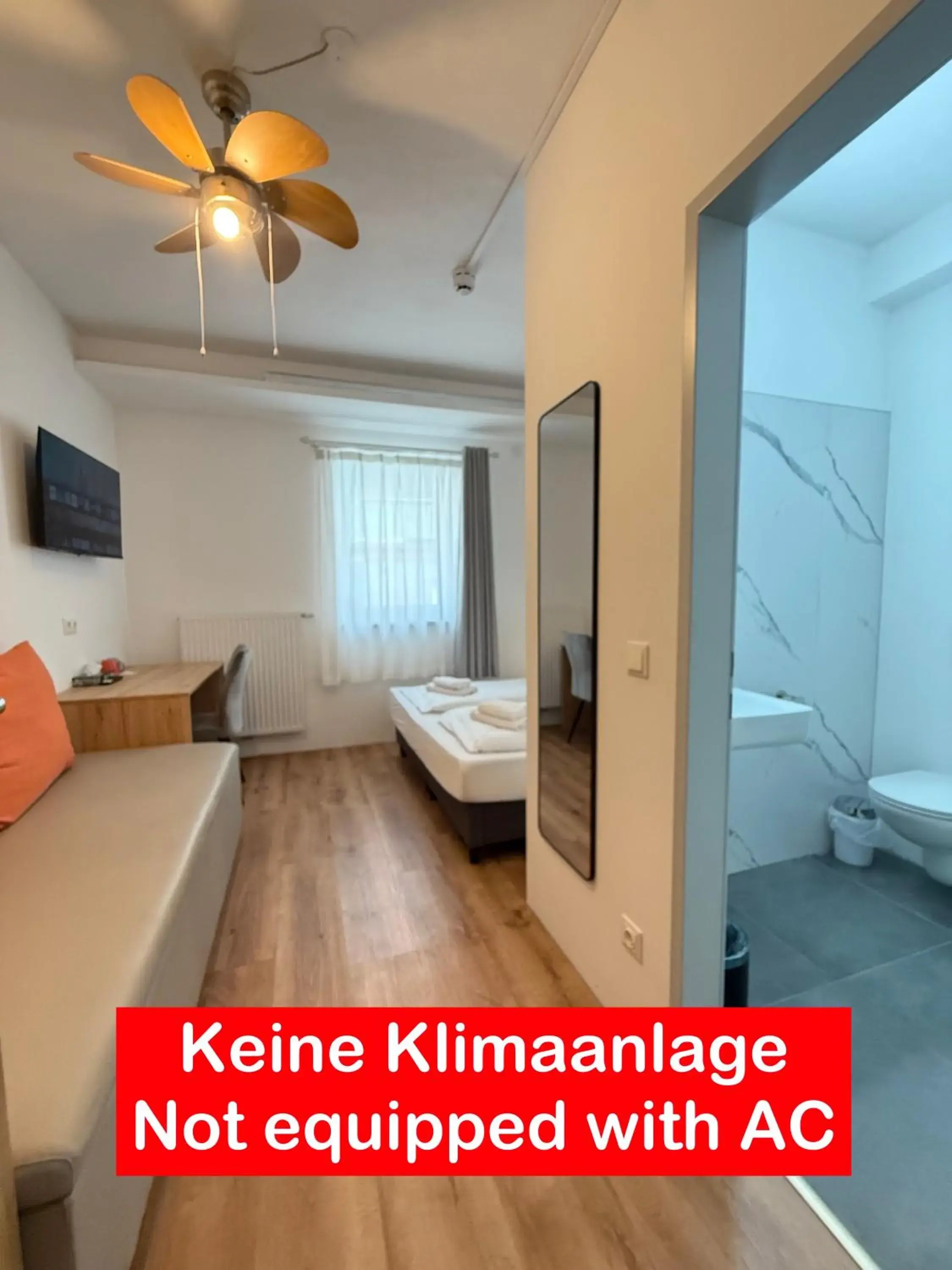 Budget Double or Twin Room in Hotel Vogelweiderhof Budget Double or Twin Room in Hotel Vogelweiderhof