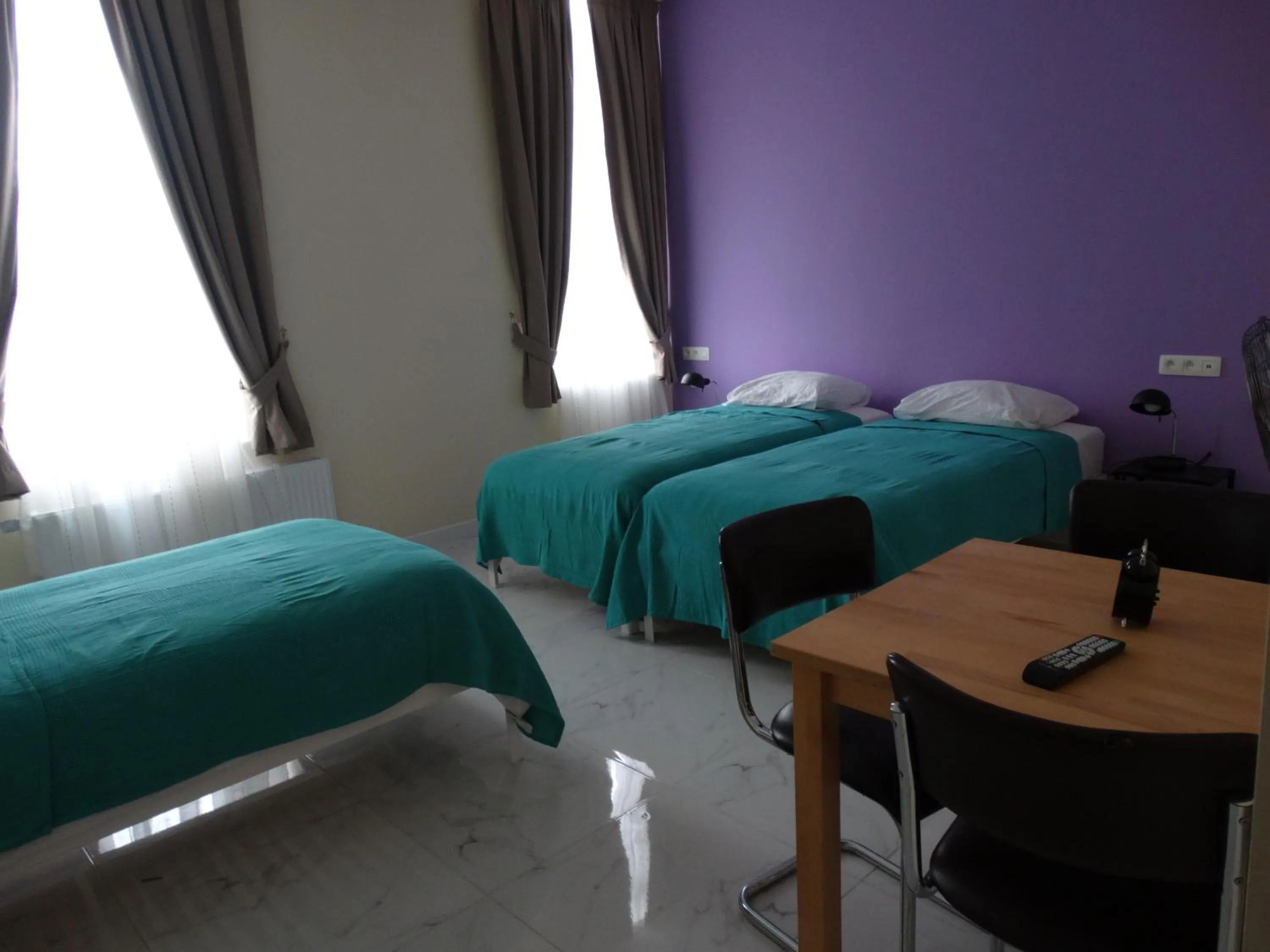 Bed in Hotel de la Gare Aalst