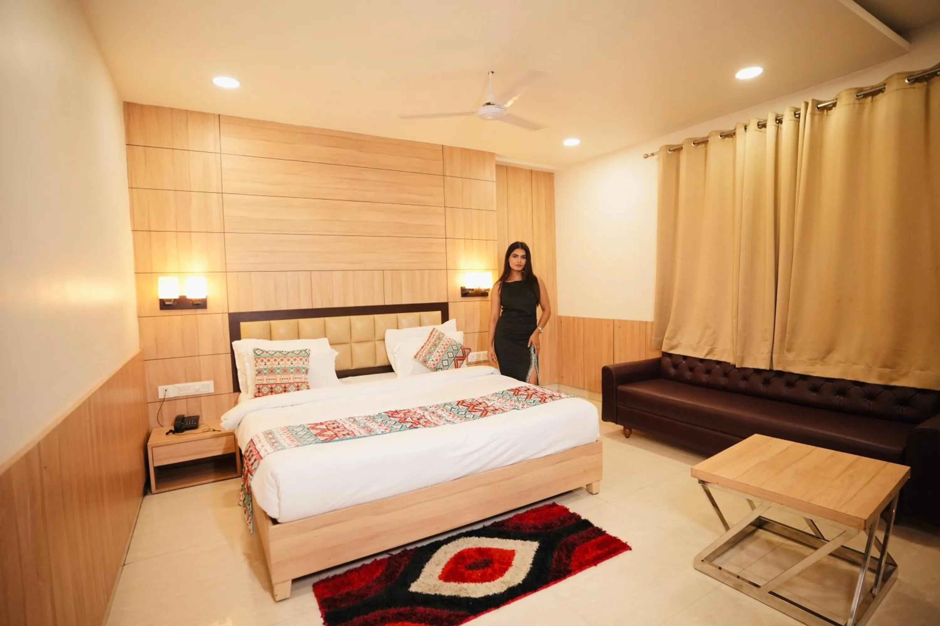 Bed in Hotel Pradeep Star Inn