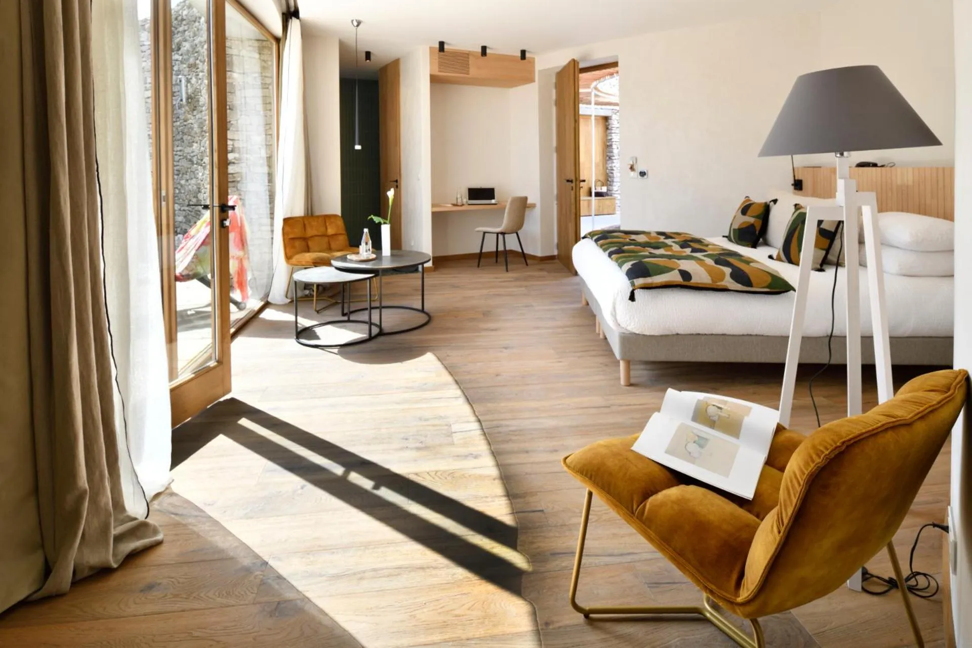 Photo of the whole room in A SPERANZA Suites avec piscine privative chauffée