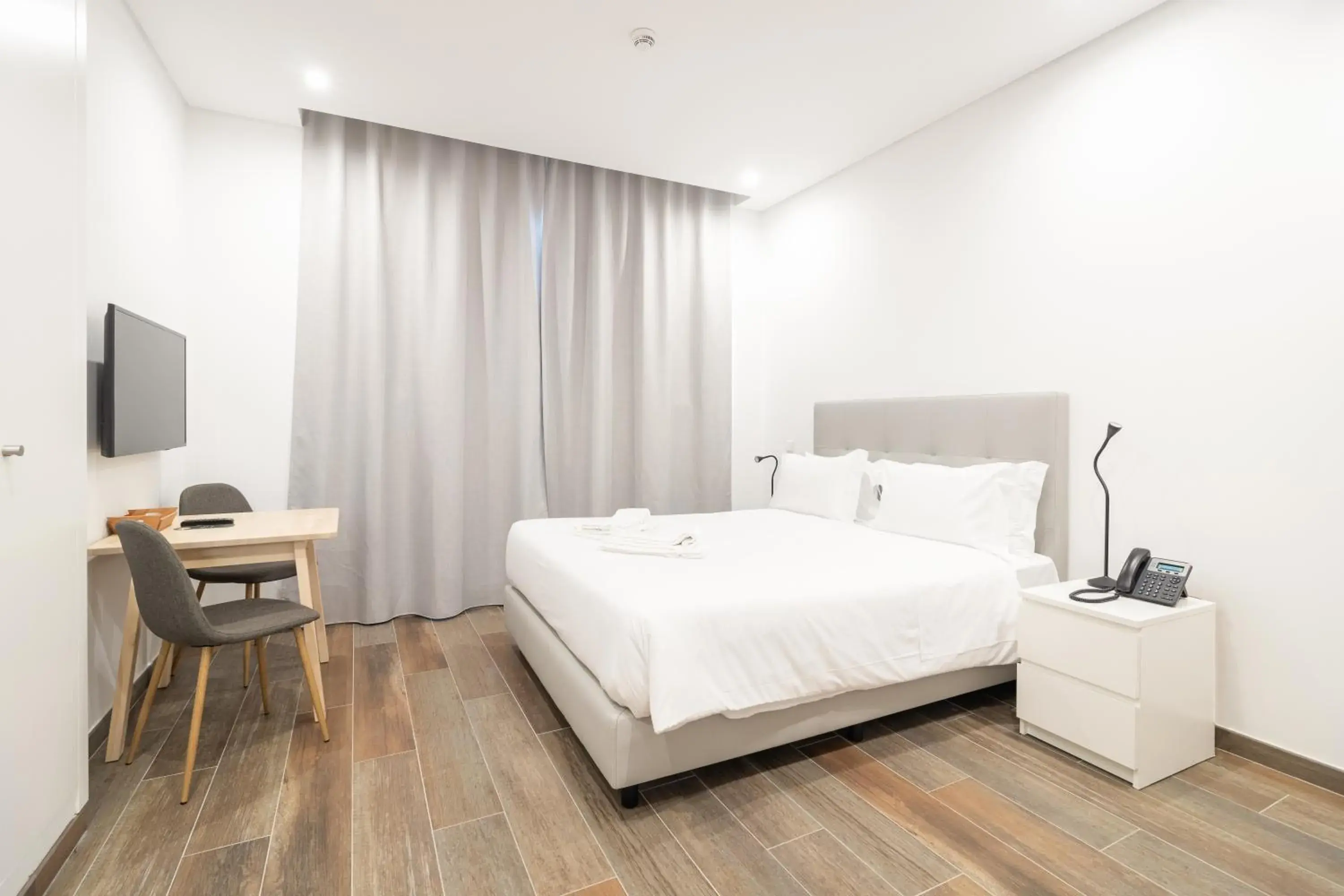 Studio - Disability Access in Roots Hotel Studio - Disability Access in Roots Hotel