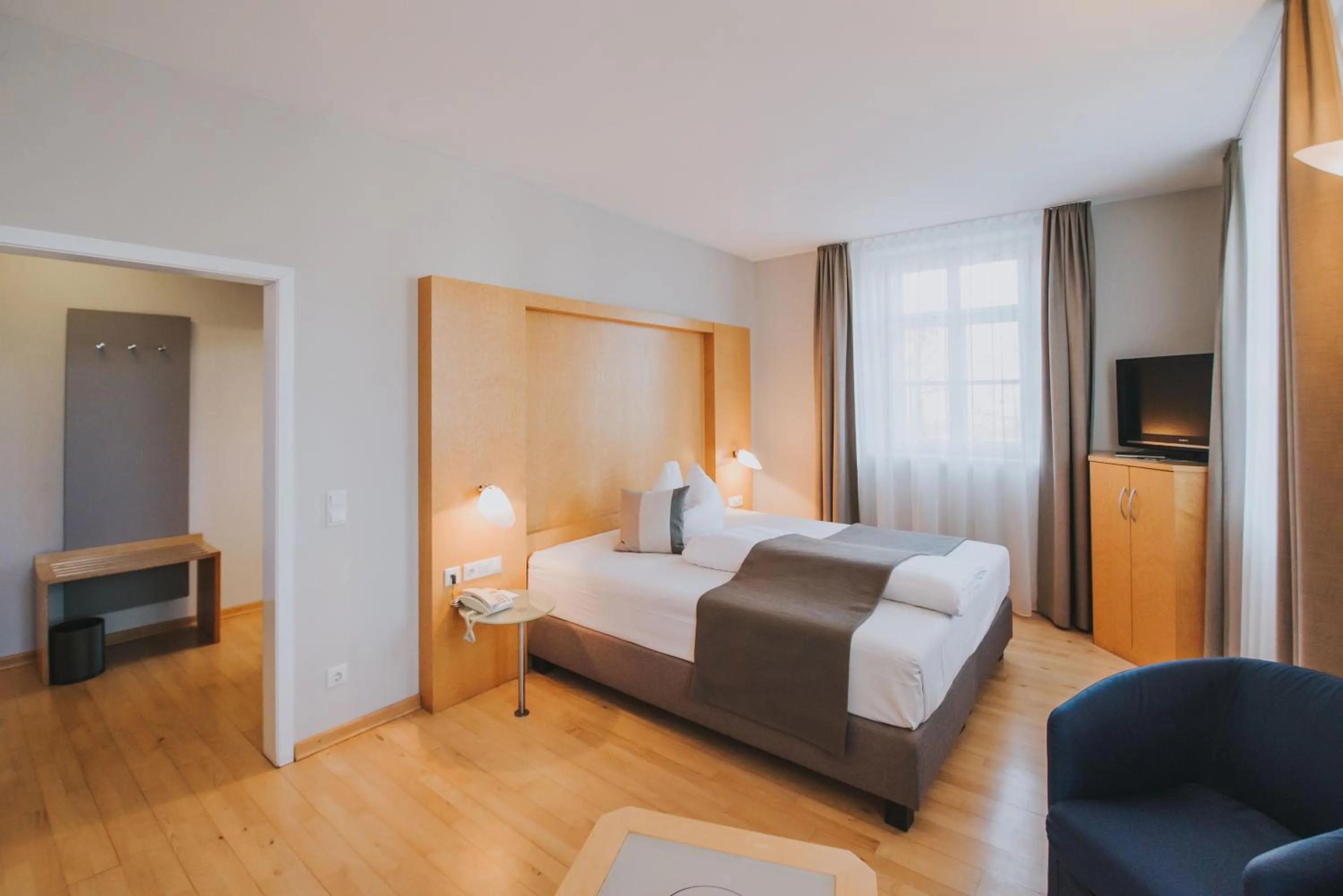 Photo of the whole room, Bed in Hotel Landgasthof Zur Post