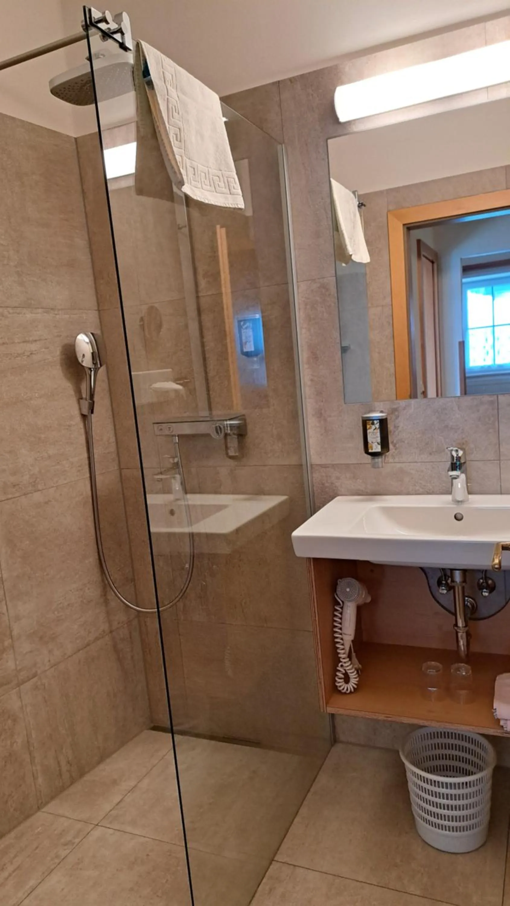 Bathroom in Familiengasthof Maier