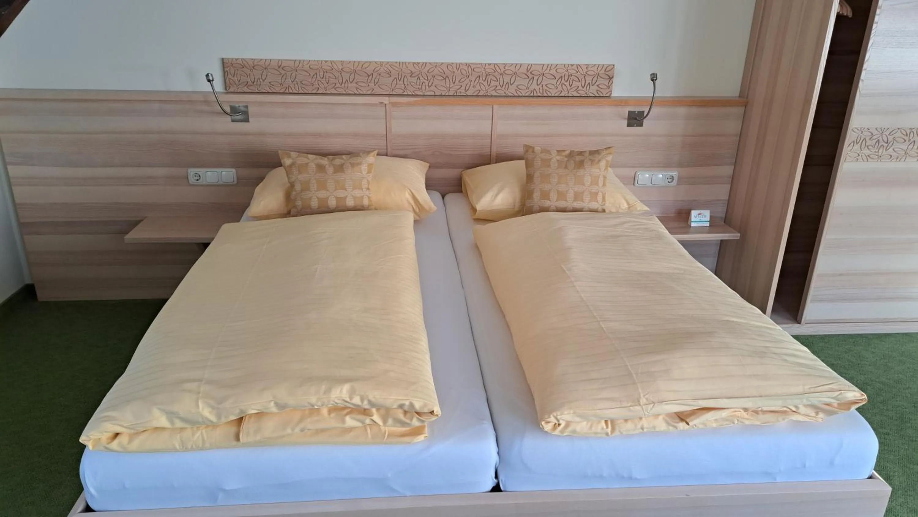 Photo of the whole room, Bed in Familiengasthof Maier