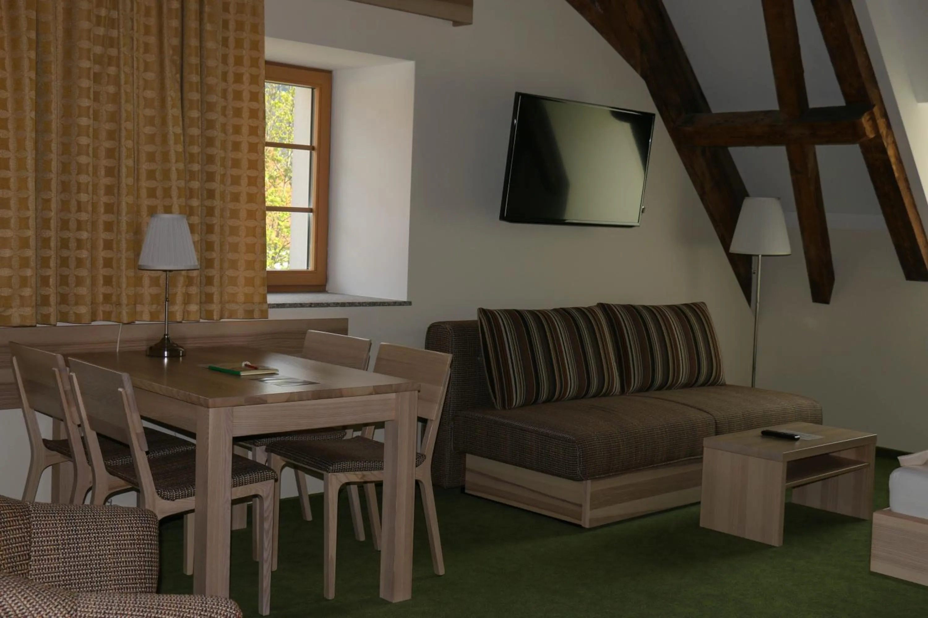 TV and multimedia in Familiengasthof Maier