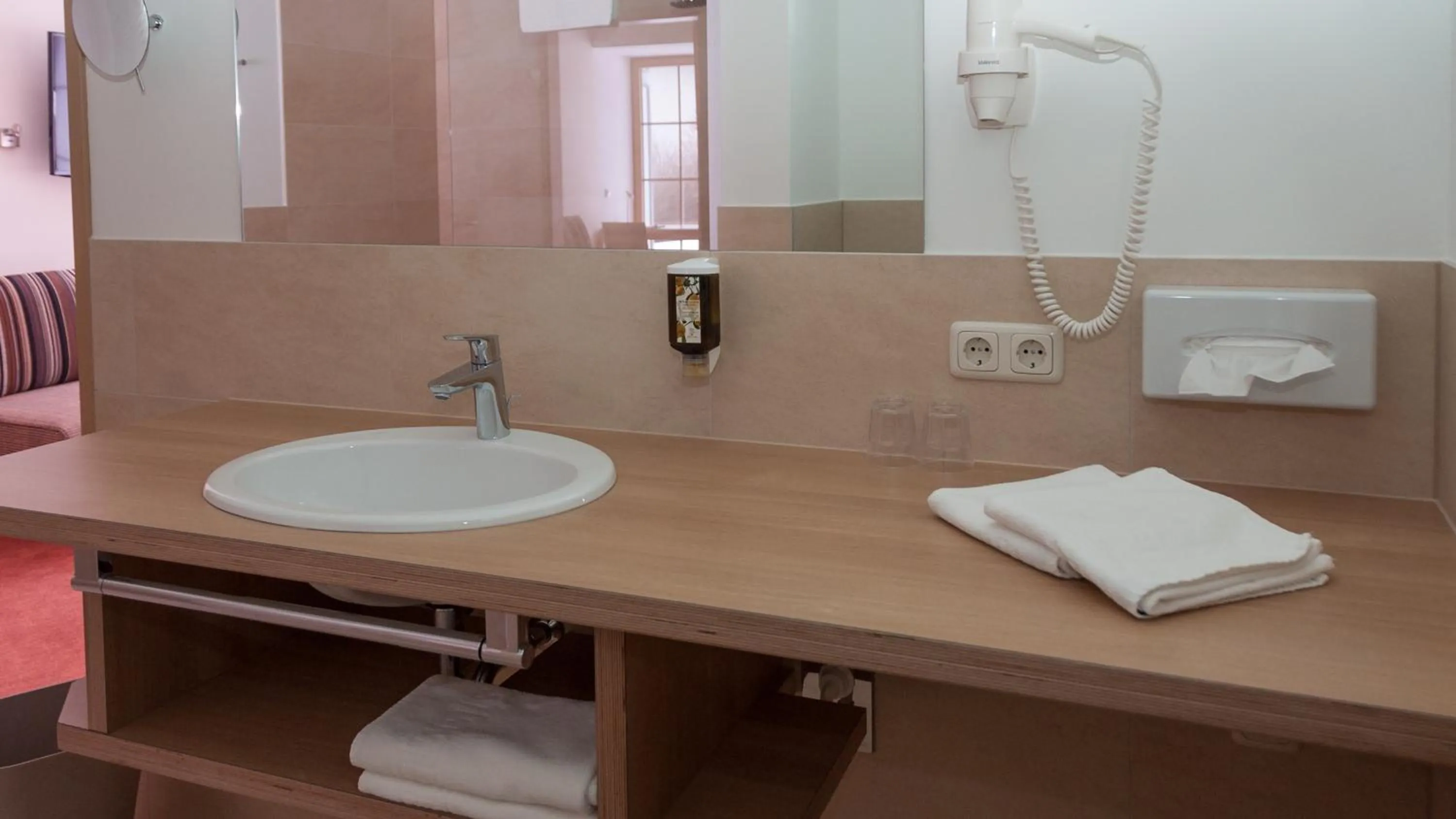 Bathroom in Familiengasthof Maier