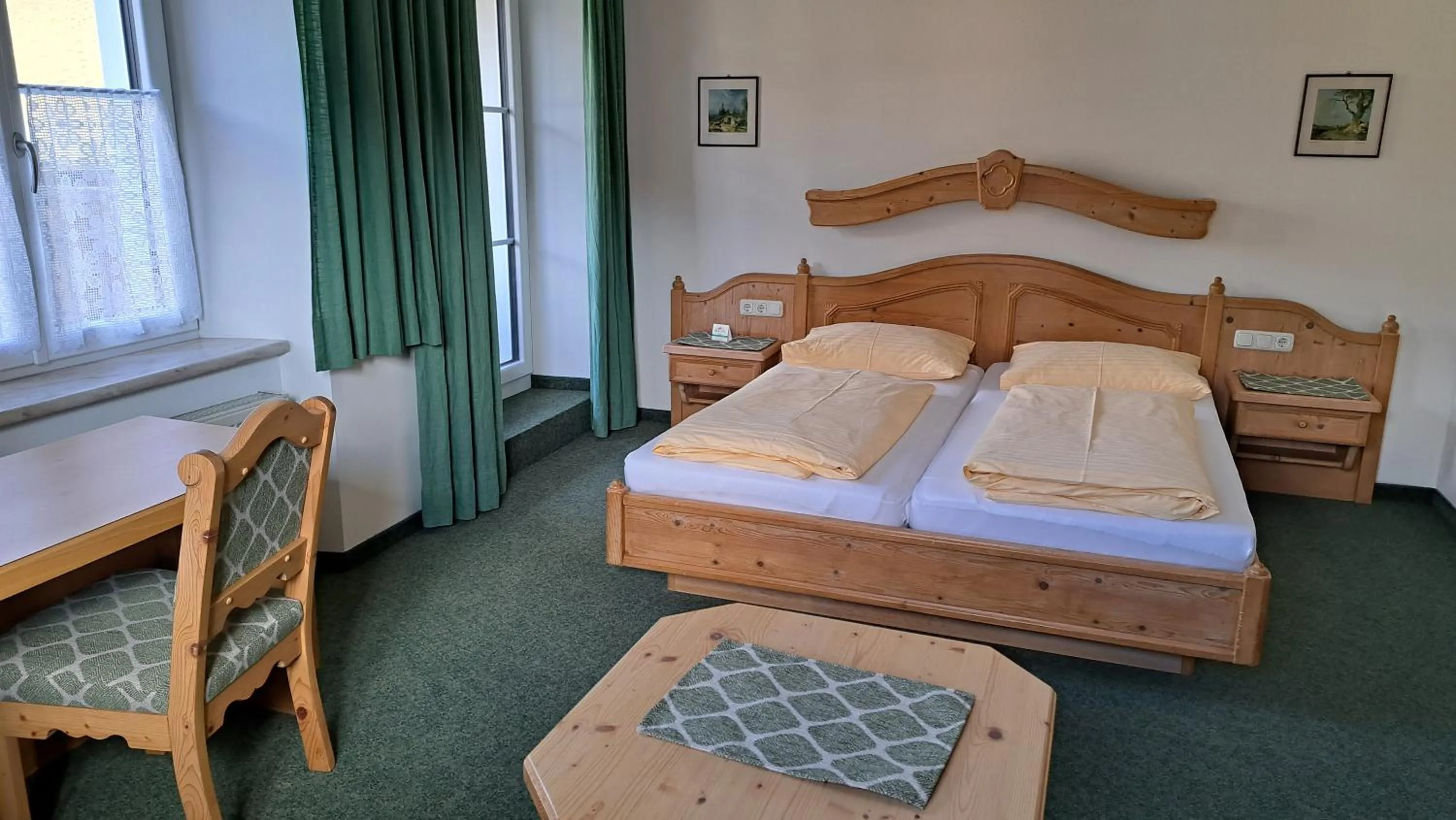 Photo of the whole room, Bed in Familiengasthof Maier