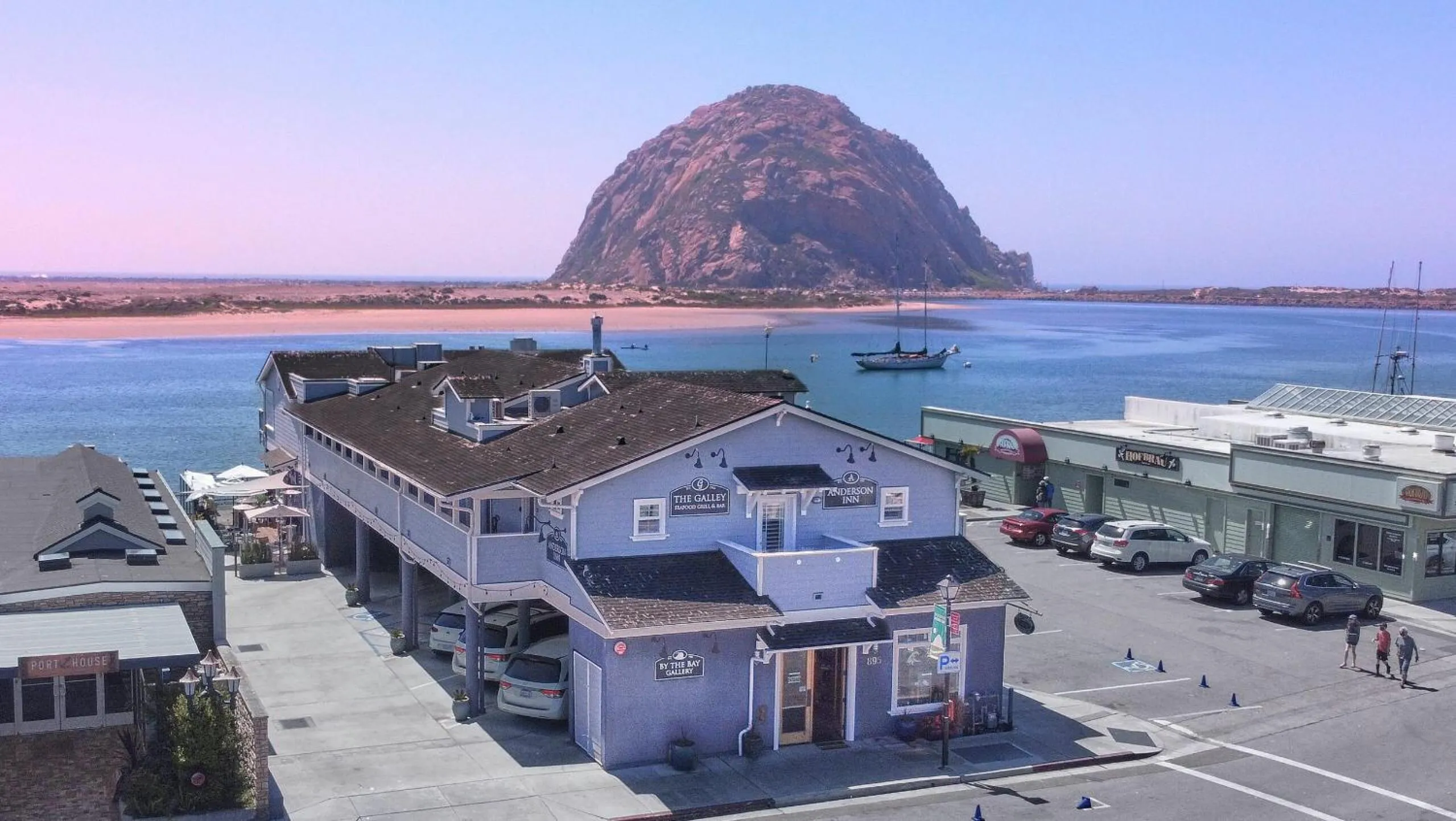 Property building in Anderson Inn