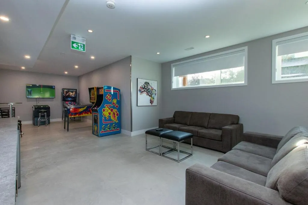 Communal lounge/ TV room in 107 Birchview Trail