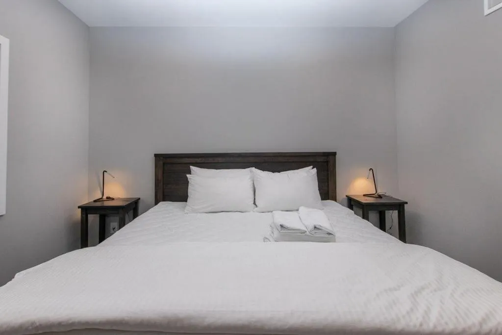 Bed in 107 Birchview Trail