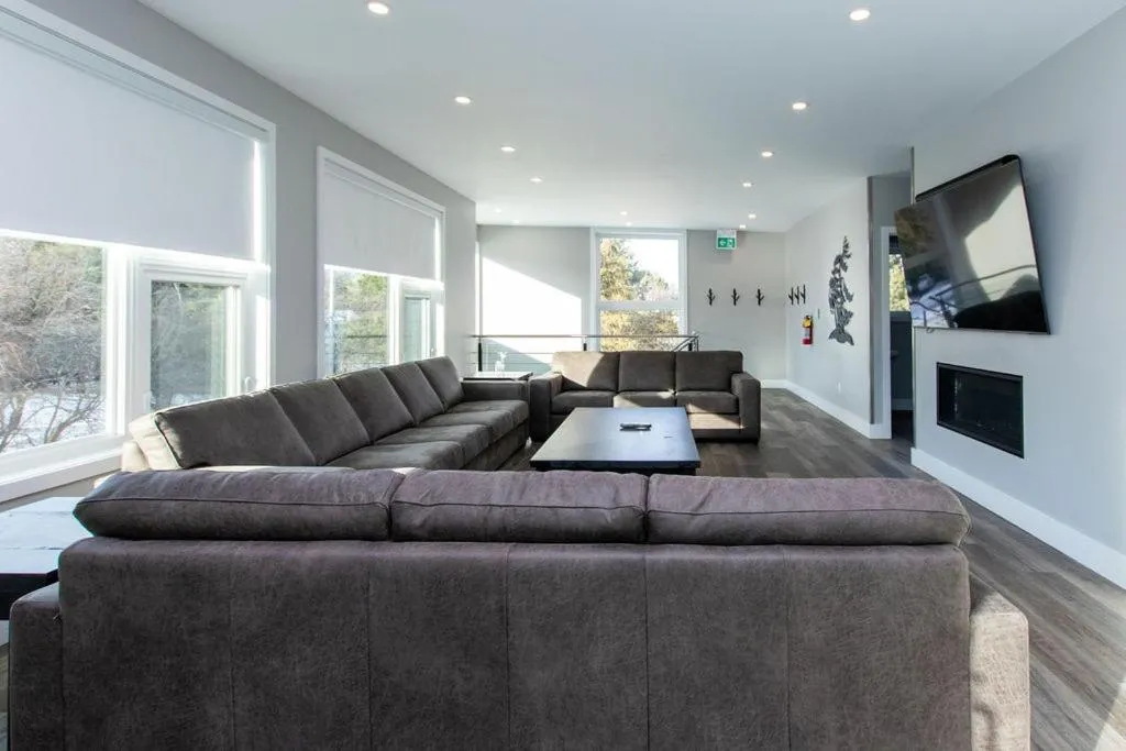 Communal lounge/ TV room in 107 Birchview Trail