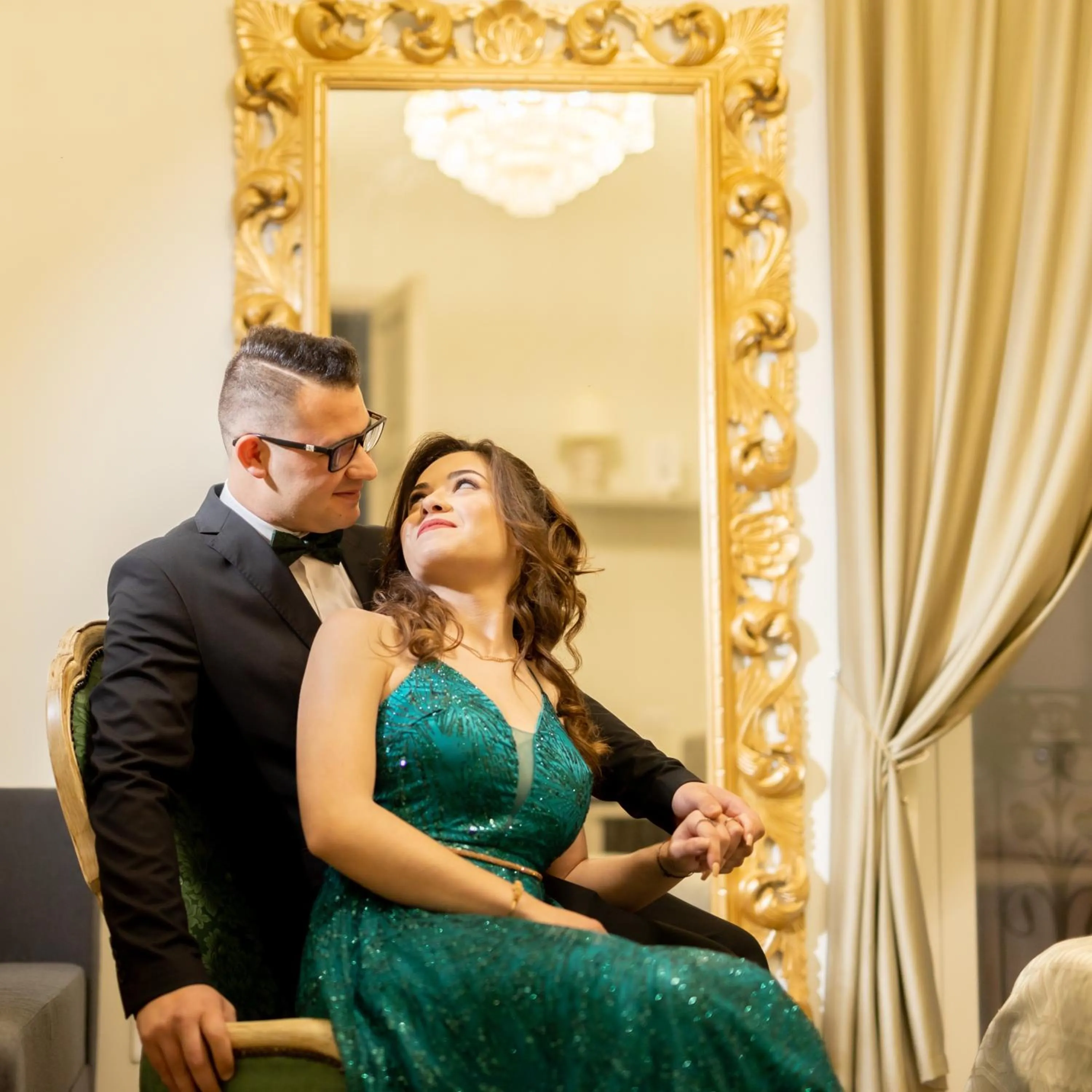 People in Kèramos Luxury Rooms