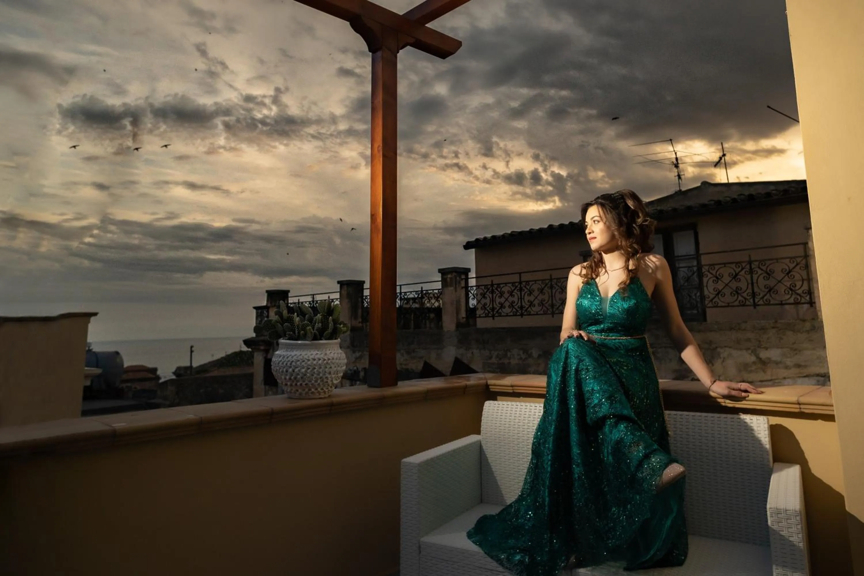 People in Kèramos Luxury Rooms