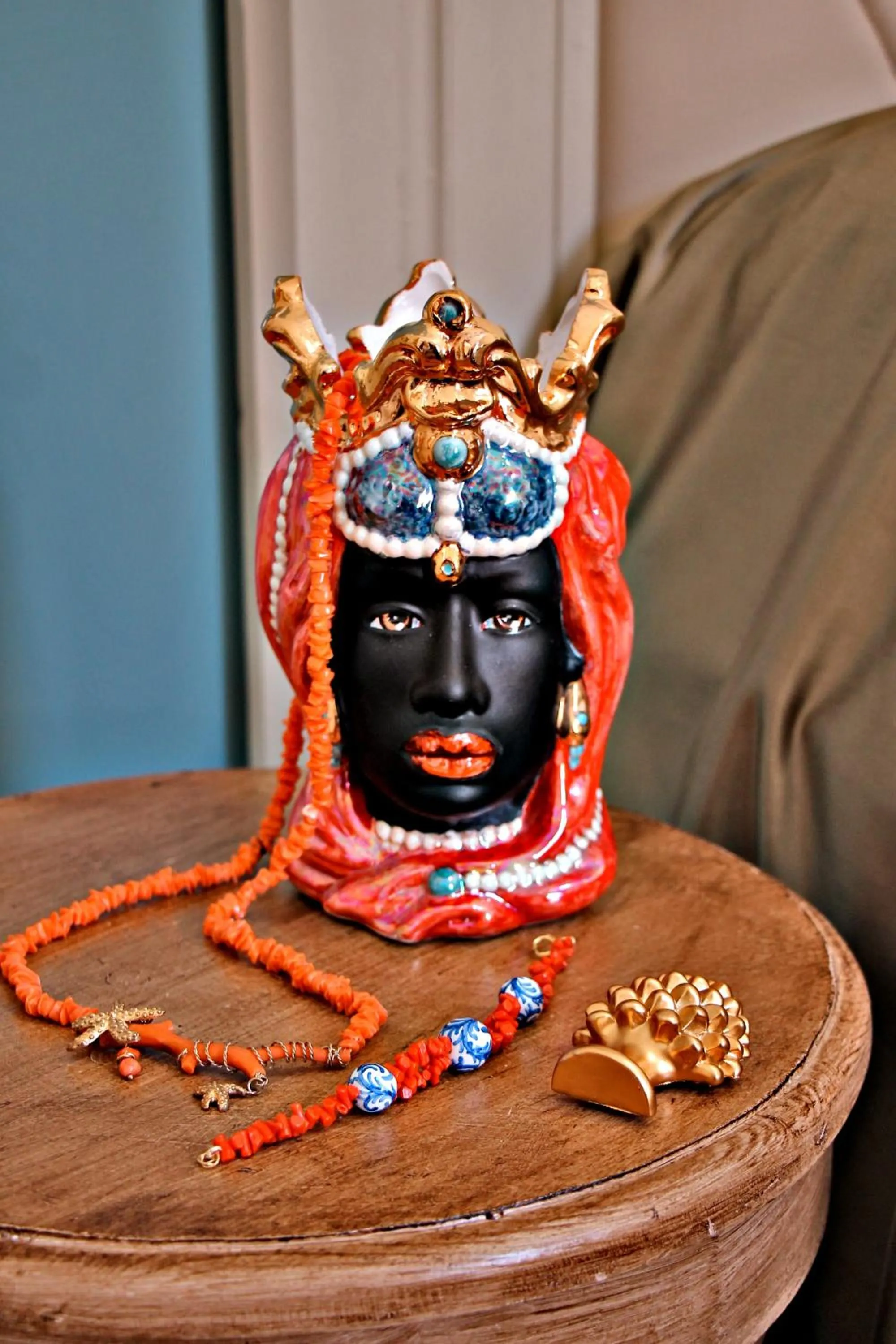 Decorative detail in Kèramos Luxury Rooms