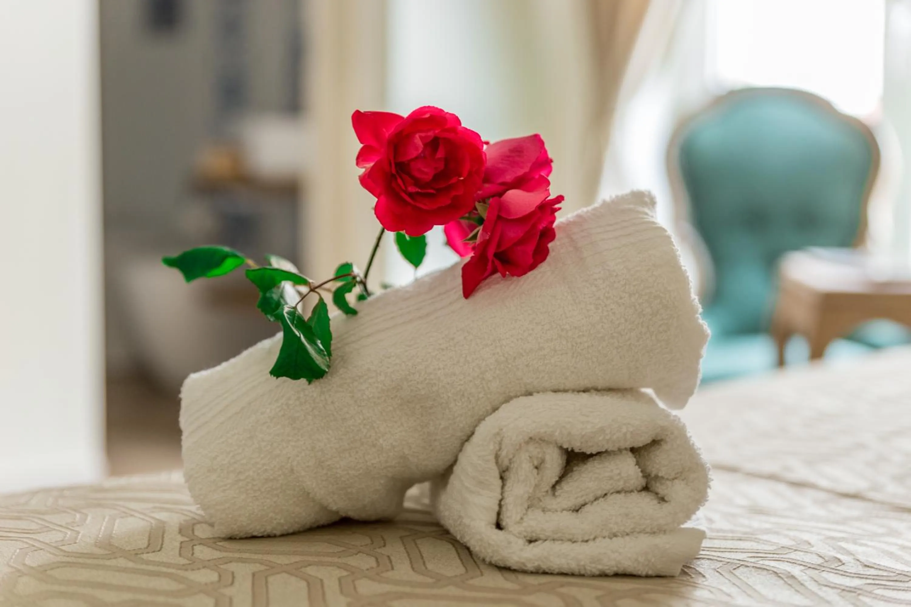 Bed in Kèramos Luxury Rooms