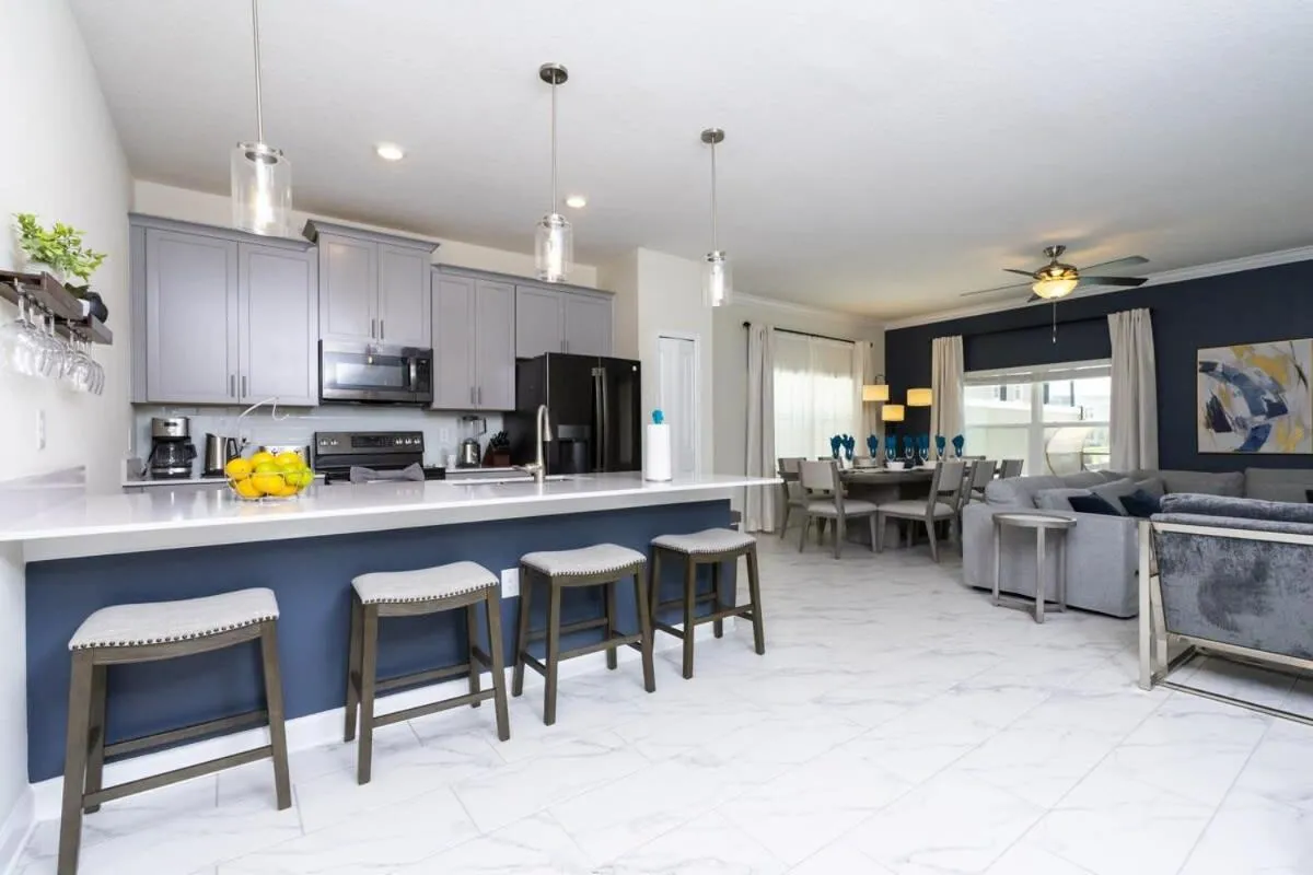 Stunning 5 Bd w/ Pool Close to Disney 2905