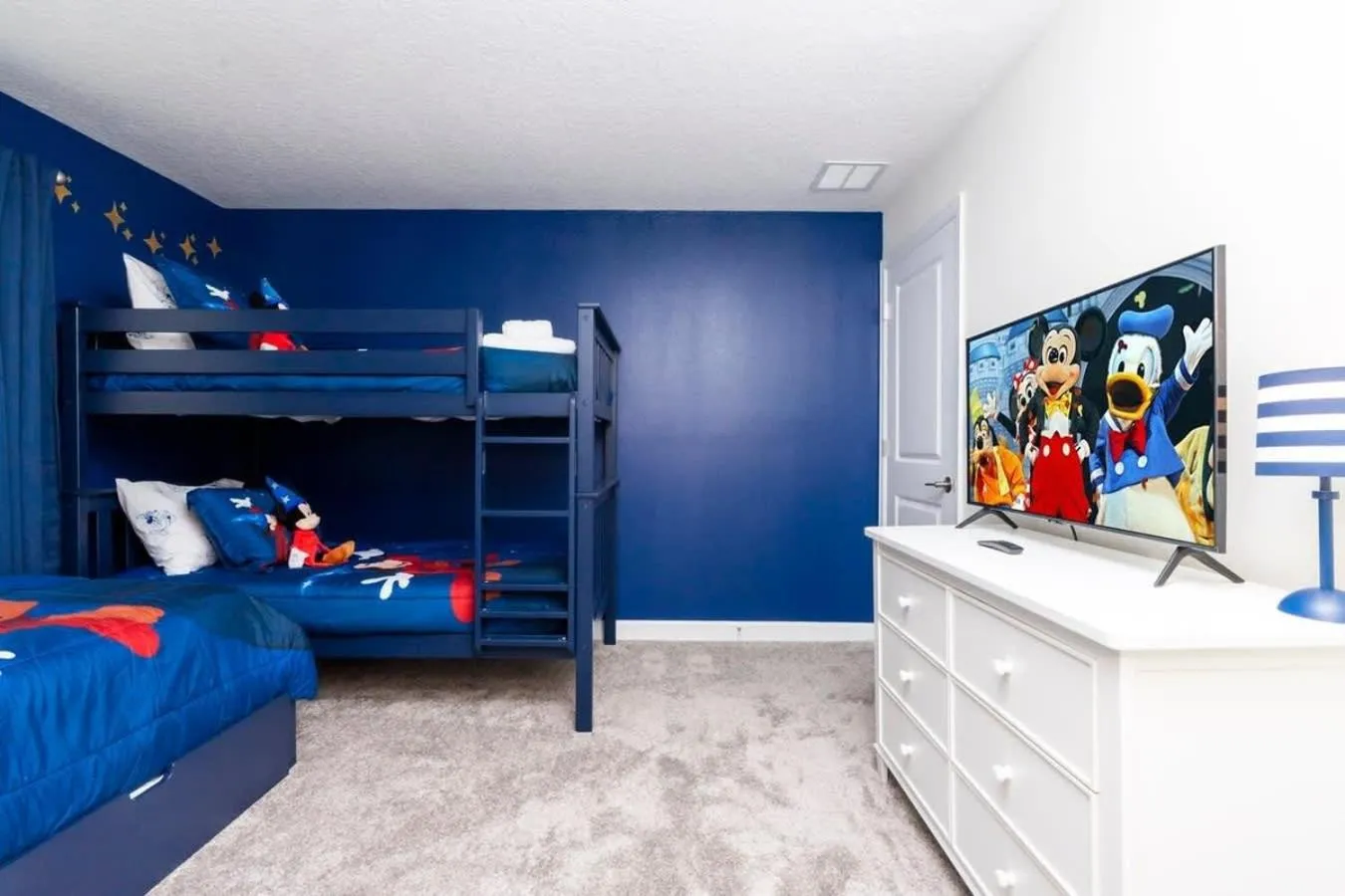 Bed in Stunning 5 Bd w/ Pool Close to Disney 2905