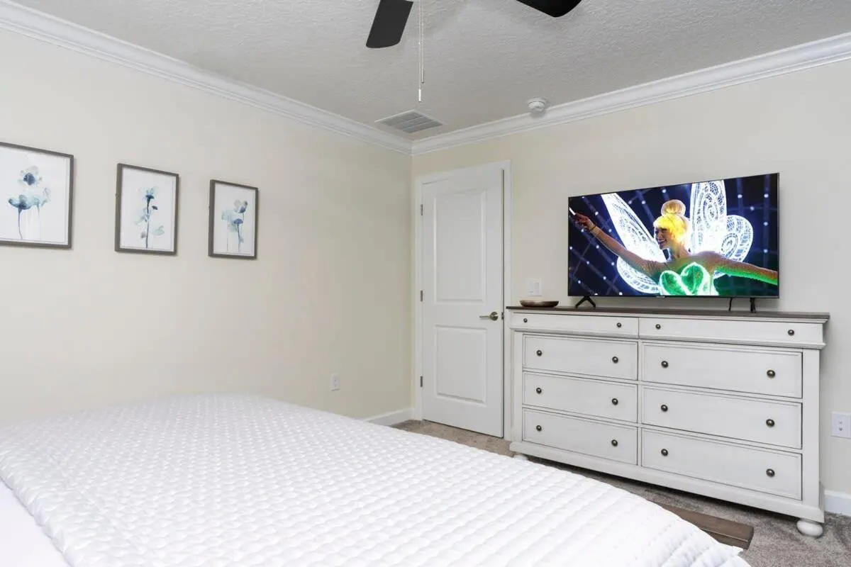 Bed in Stunning 5 Bd w/ Pool Close to Disney 2905
