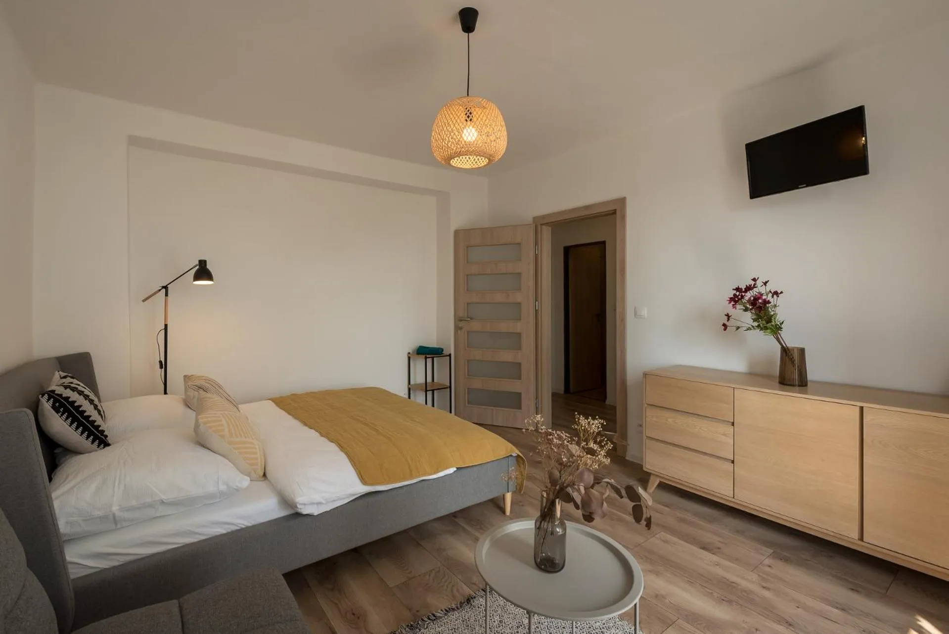 Photo of the whole room, Bed in Symple apartments