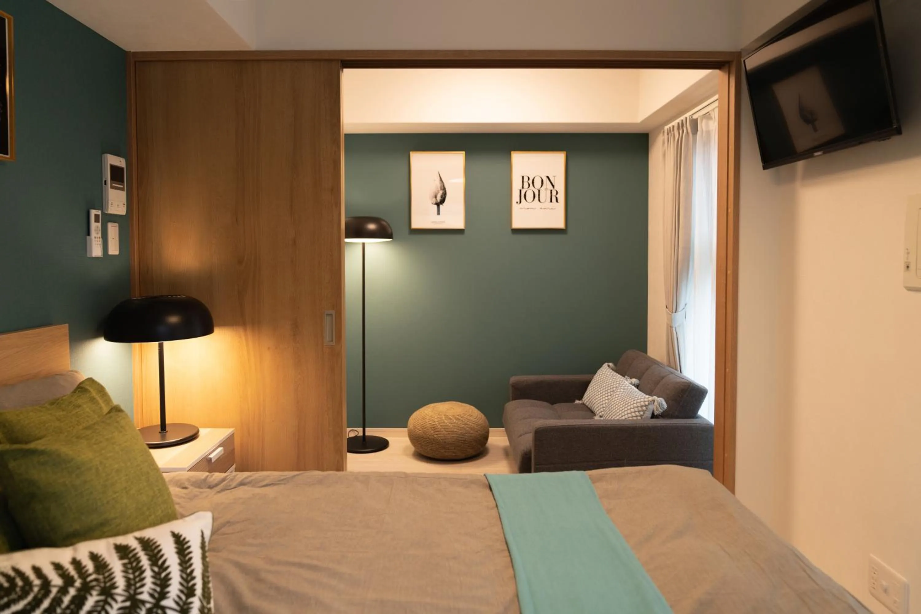 Bed in OSAKA SUNSHINE TOWER33 l