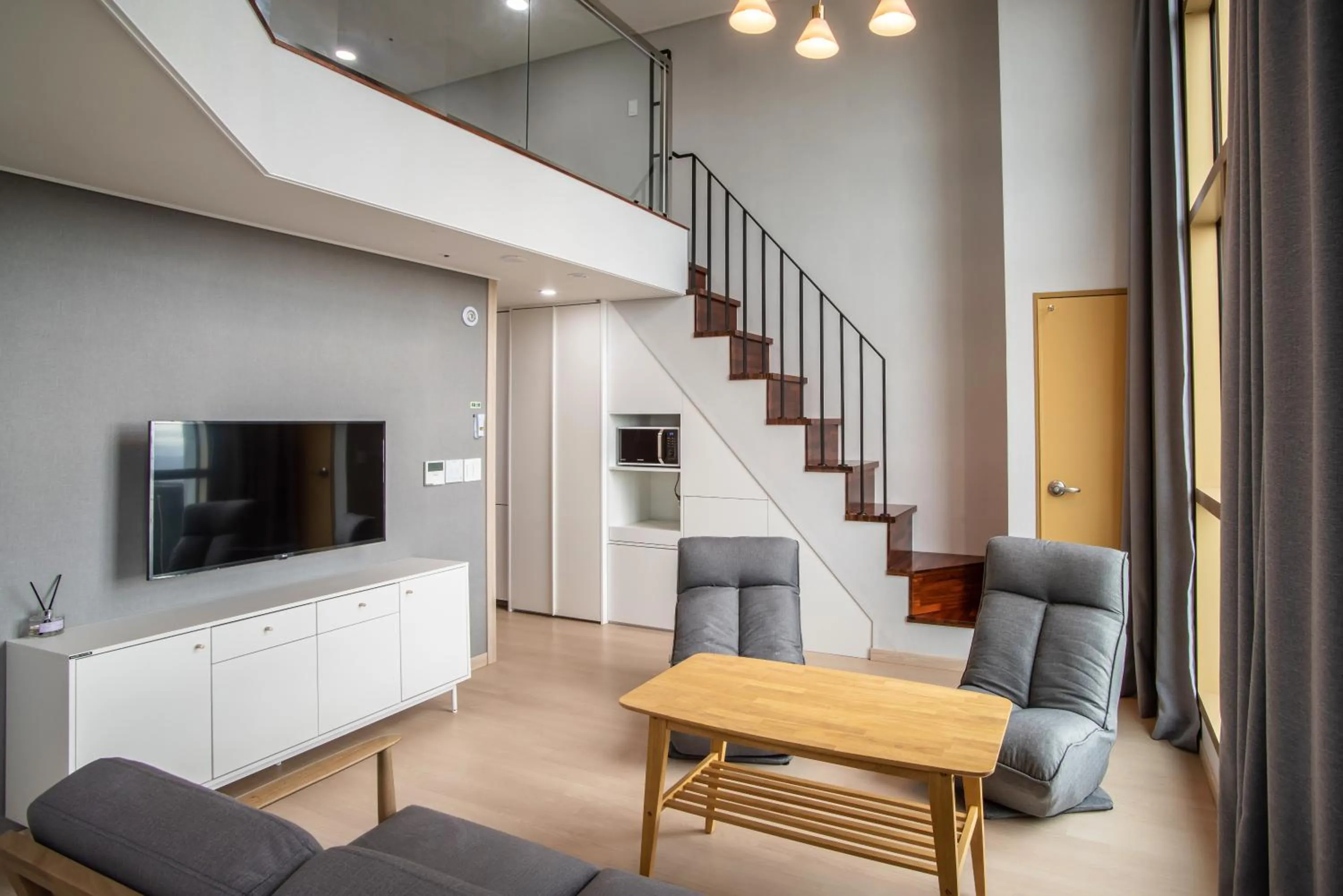 TV and multimedia in Jeju Central Park Residence