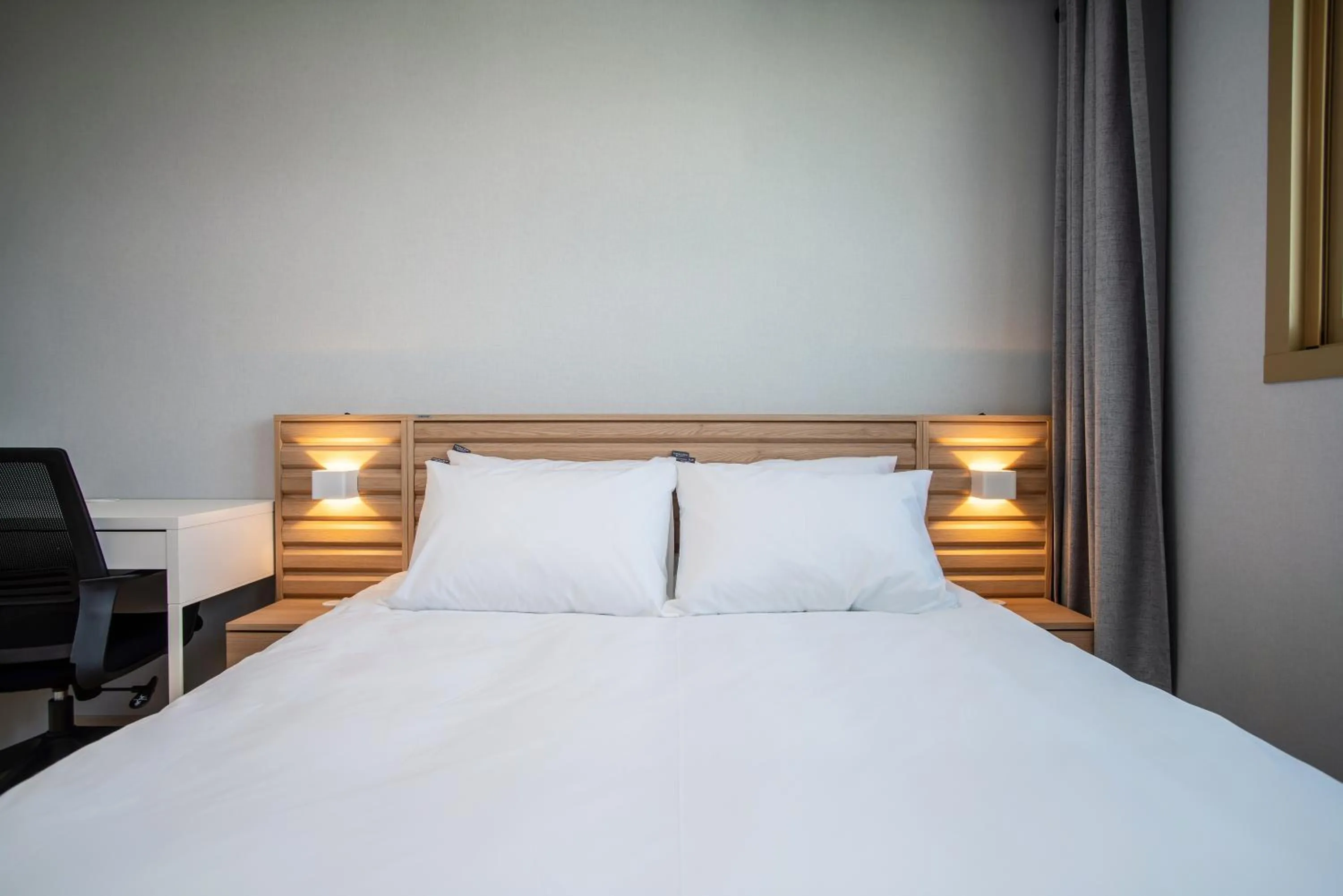 Bedroom, Bed in Jeju Central Park Residence