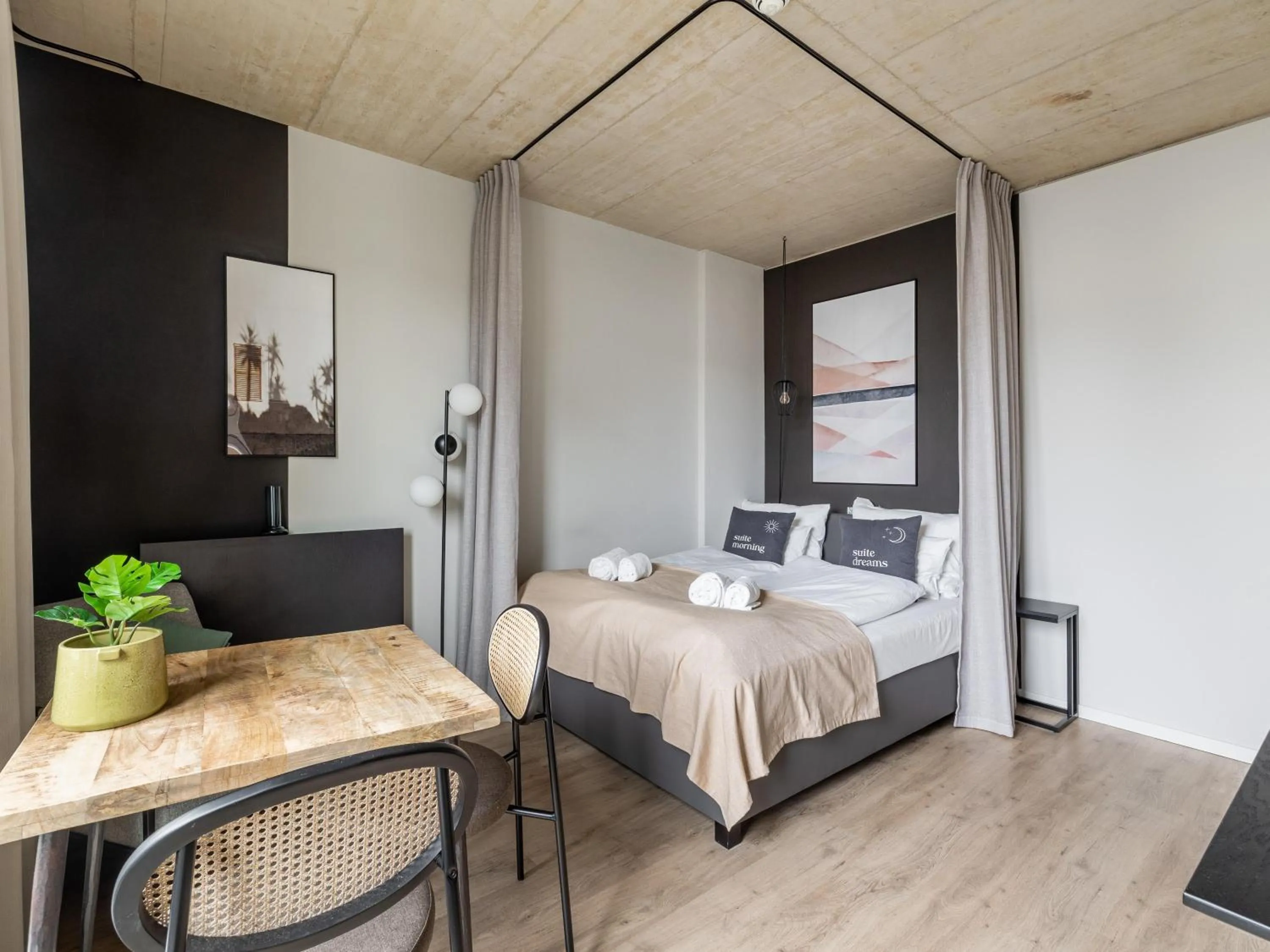 Bed in Limehome Düsseldorf Stresemannstraße - Digital Access