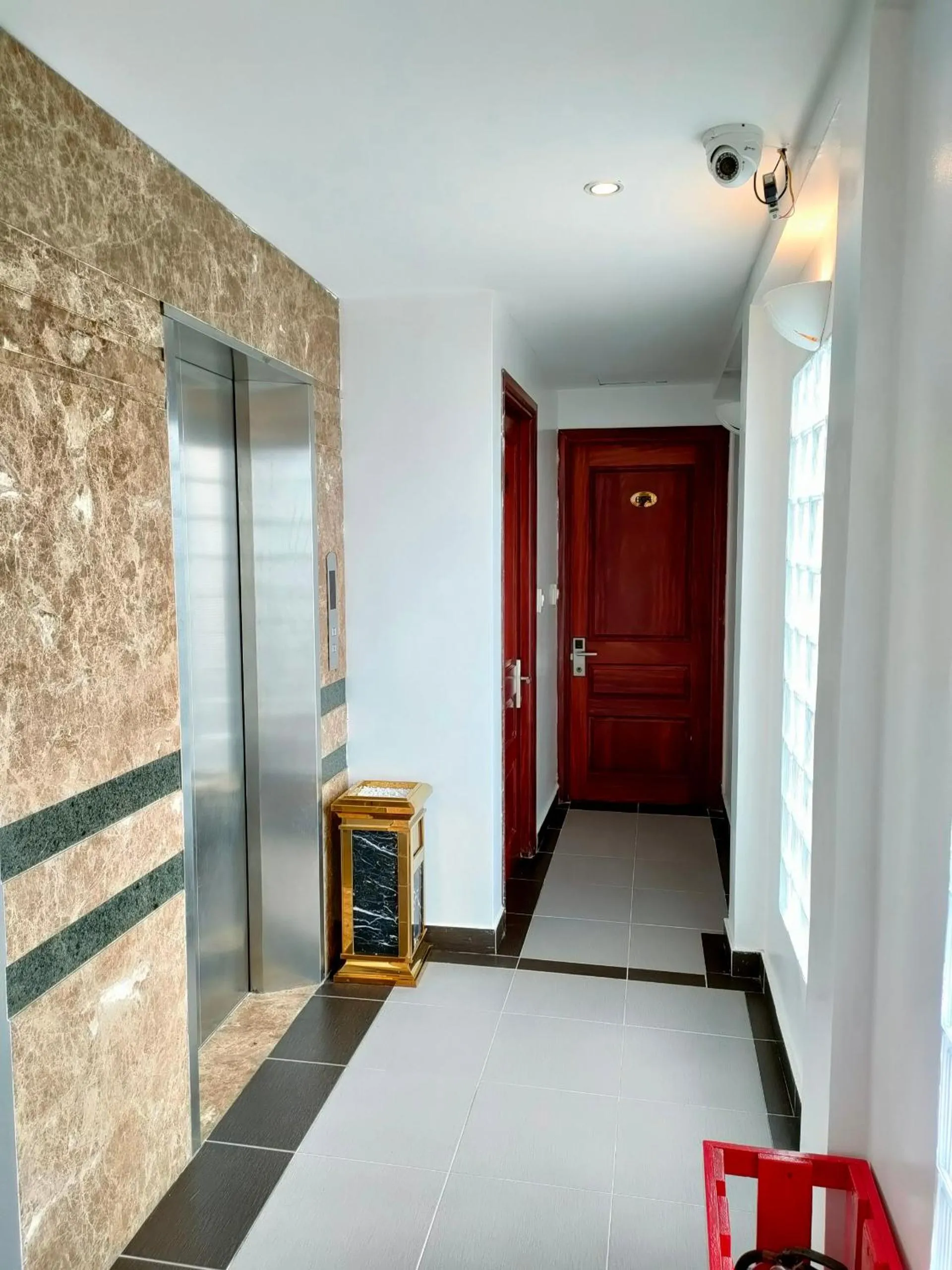 Property building in White Palace 2