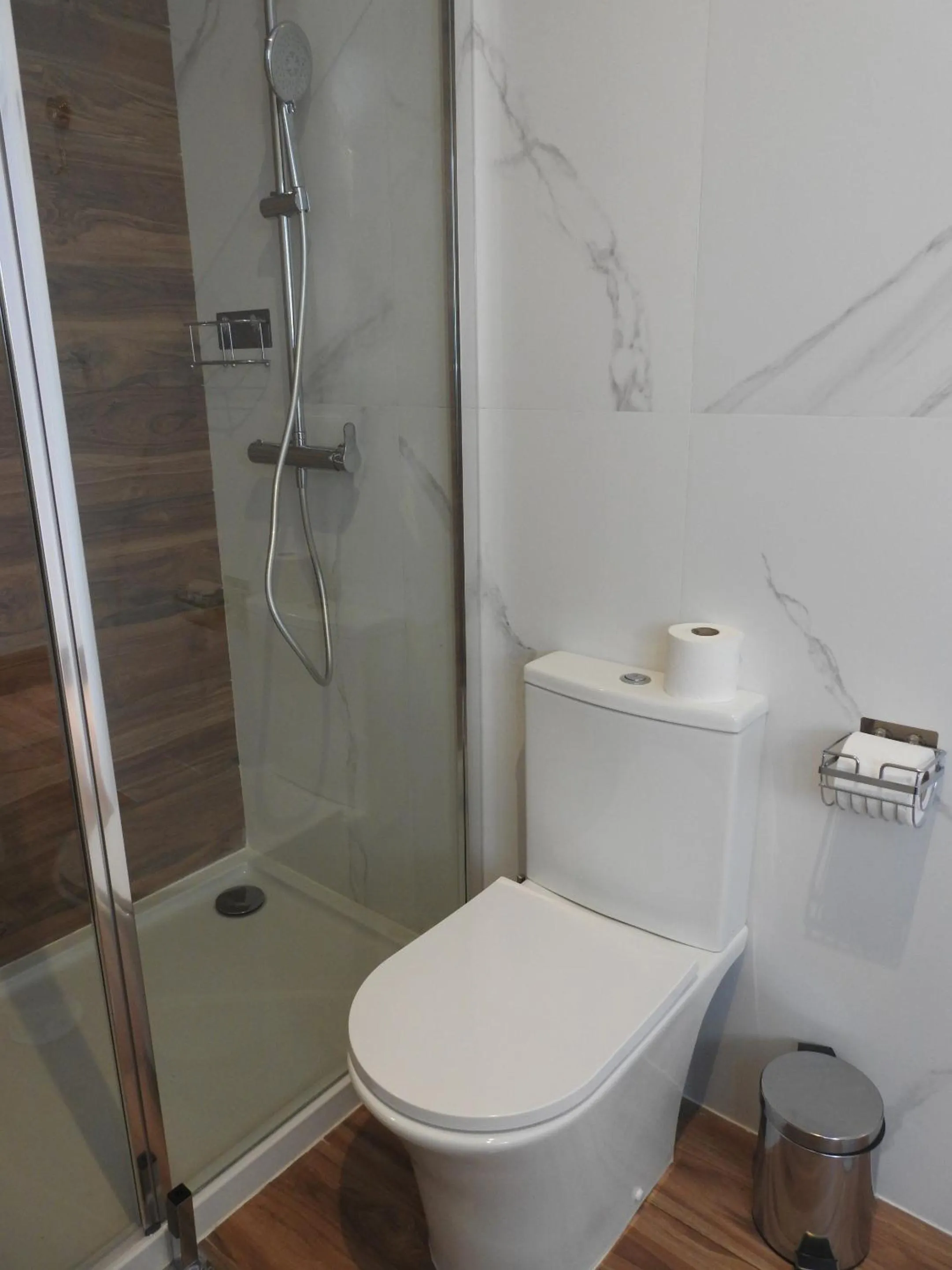 Bathroom in Sandra Rooms