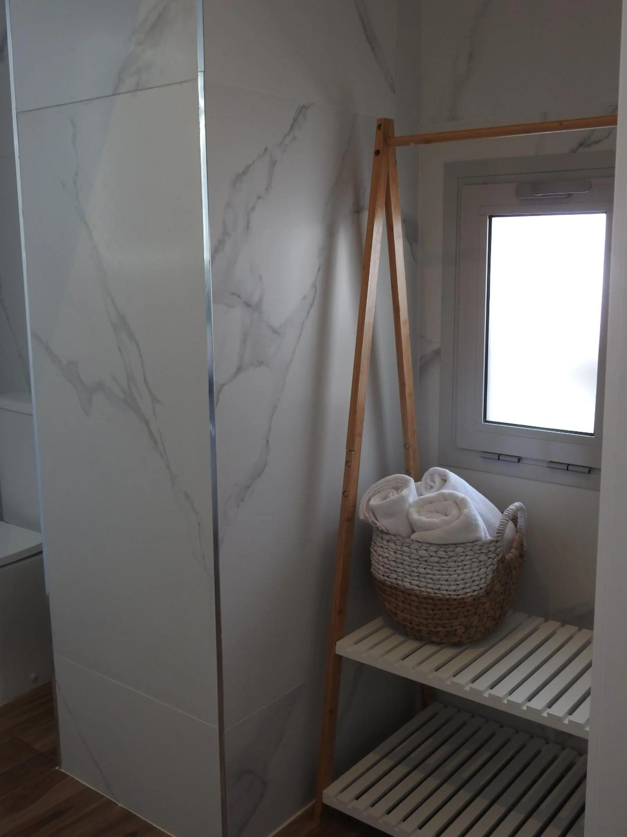 Bedroom, Bed in Sandra Rooms