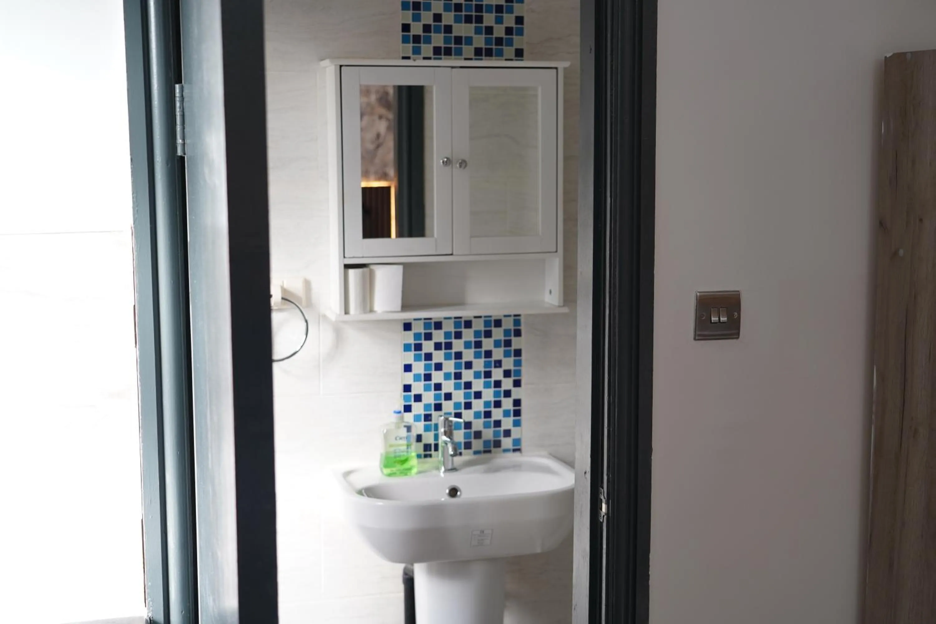 Hills View Apartments