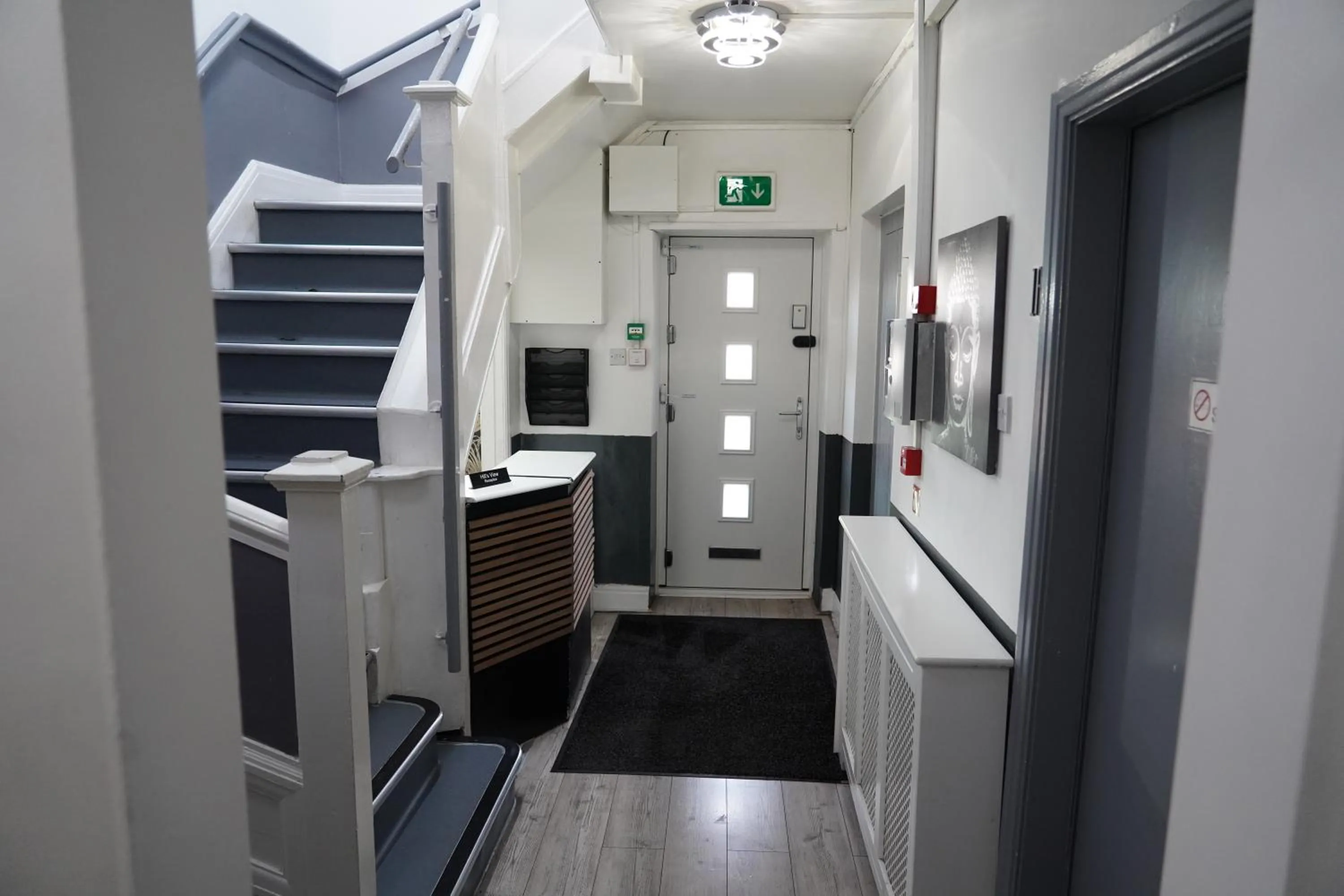 Hills View Apartments