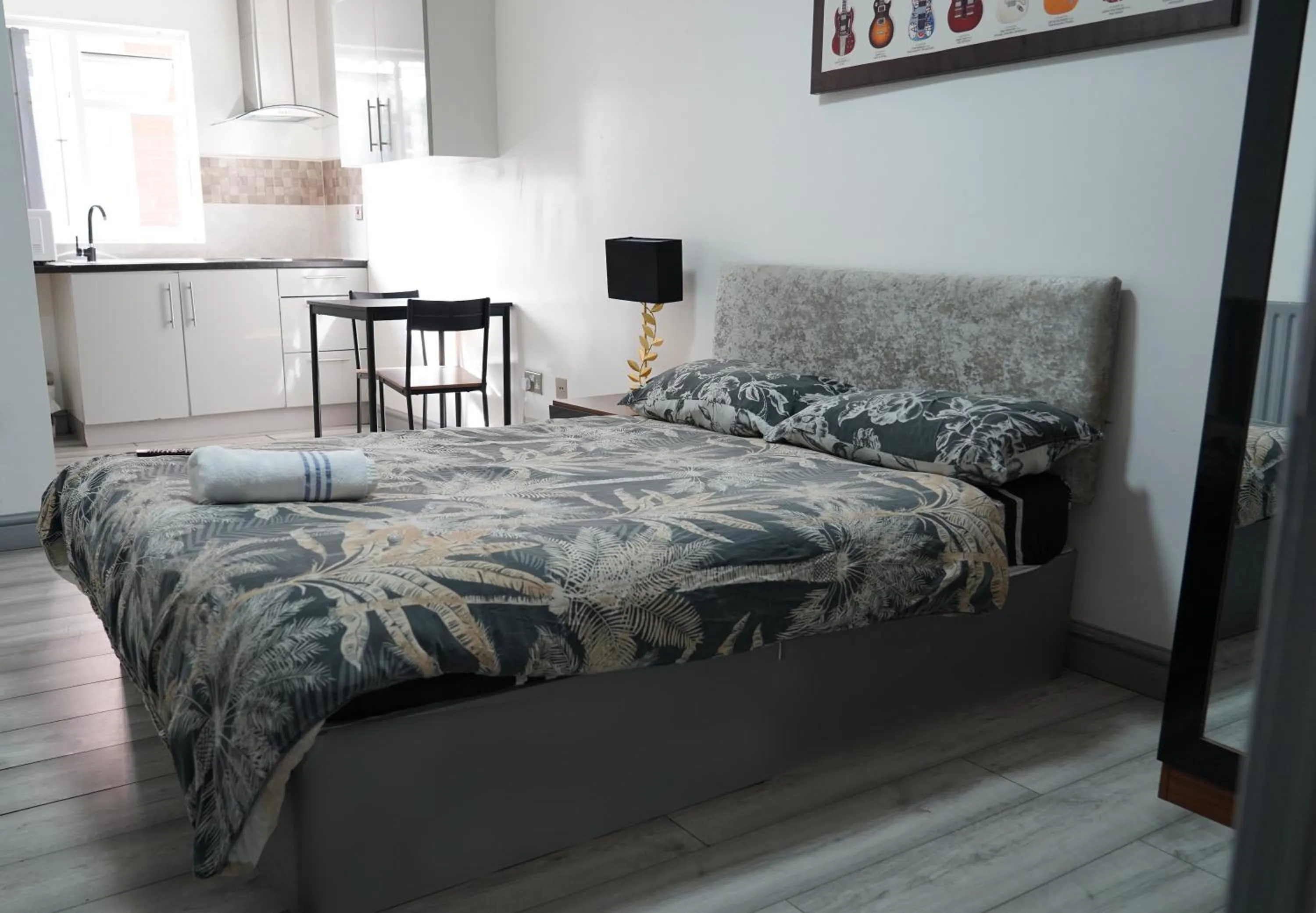 Bed in Hills View Apartments