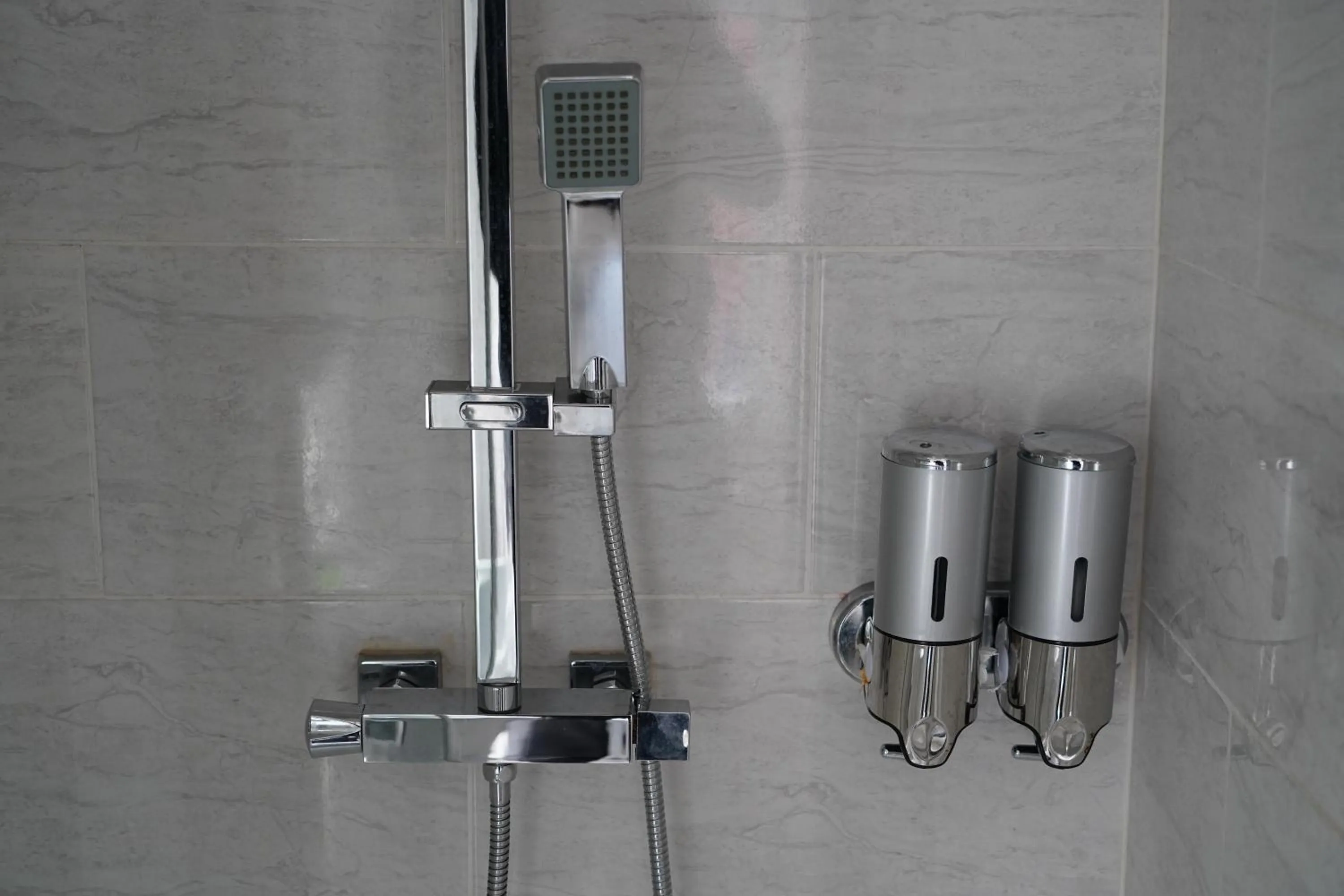 Hills View Apartments