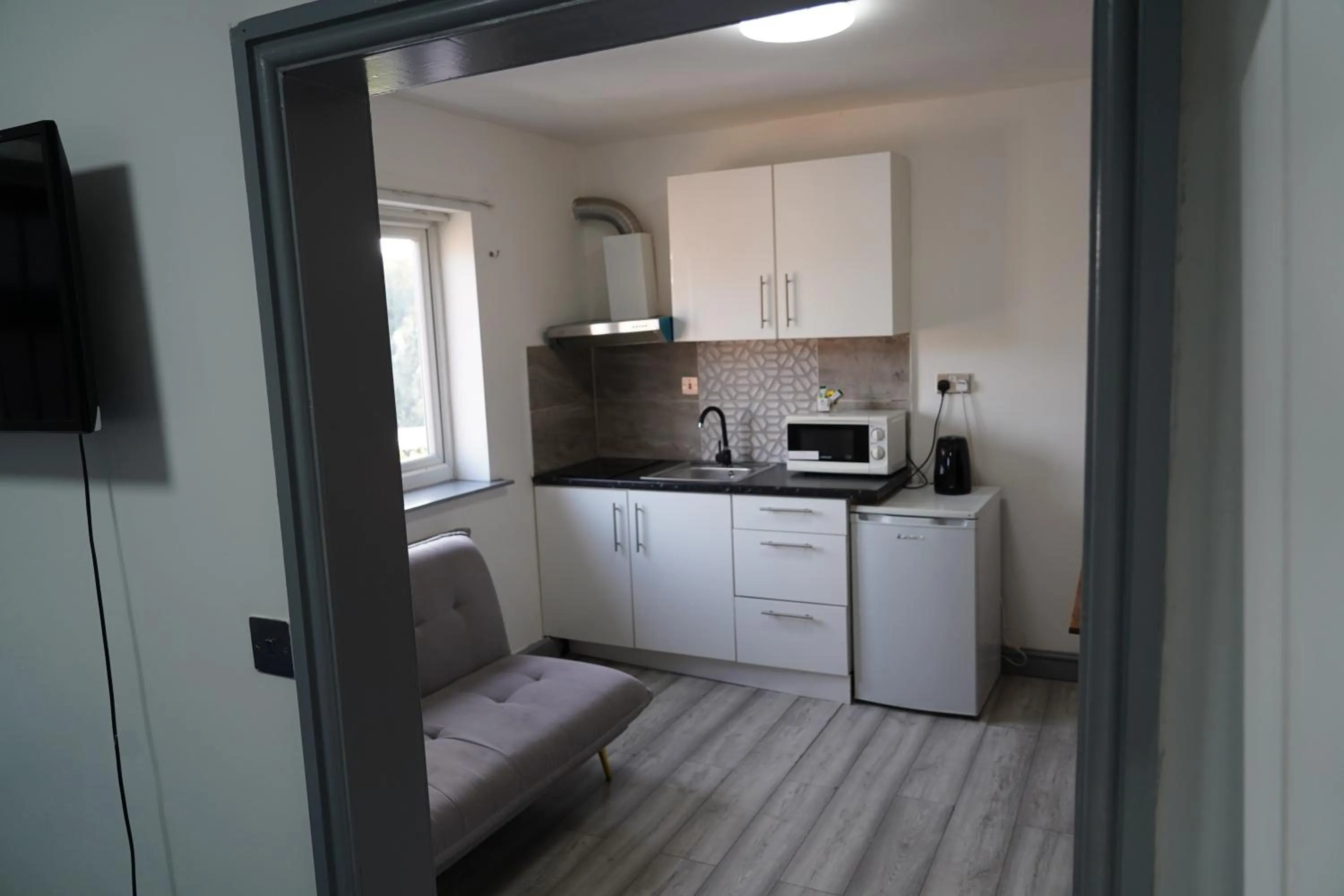 Hills View Apartments